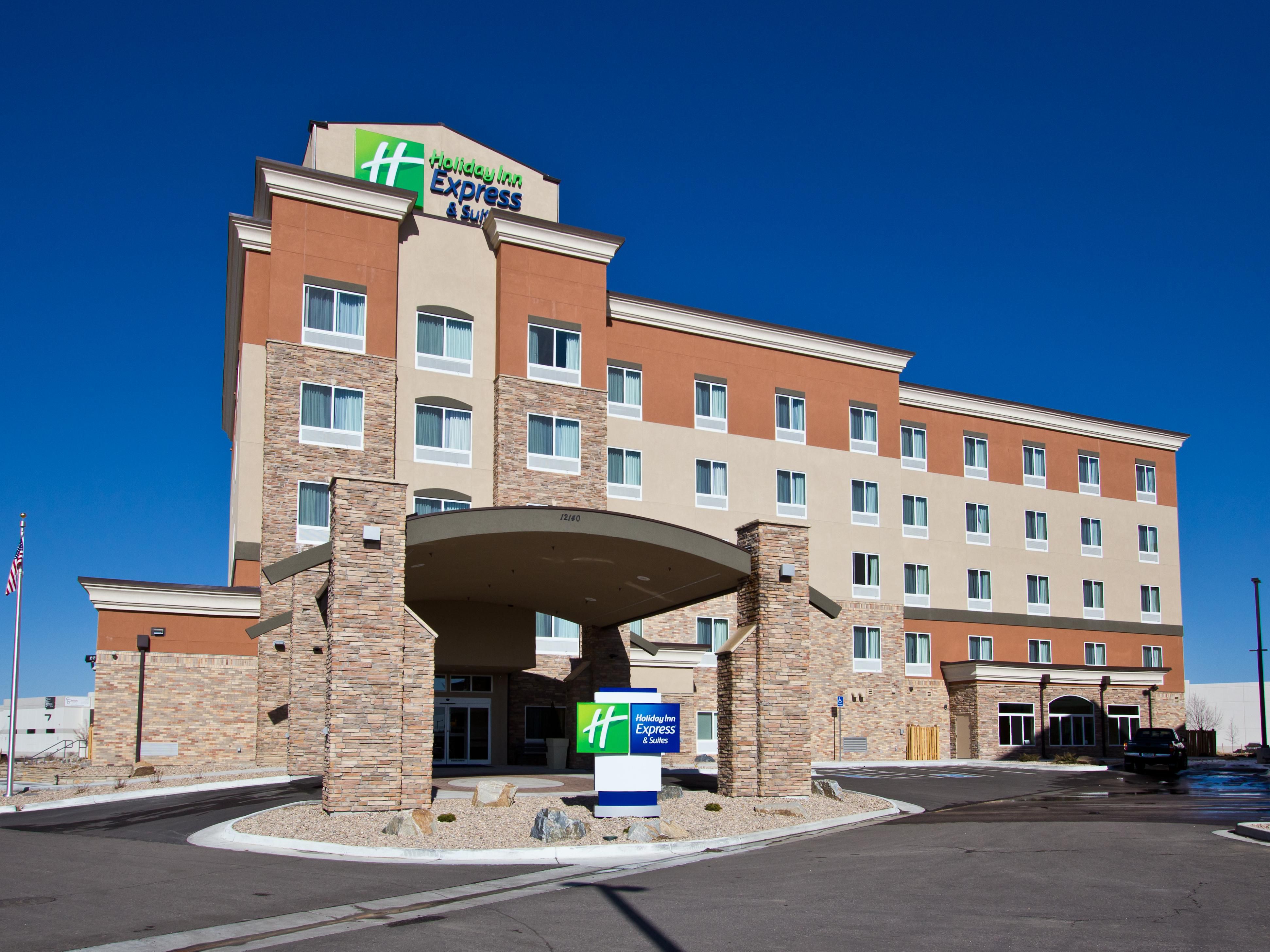 Affordable Hotels On I-70 | Holiday Inn Express & Suites Denver East