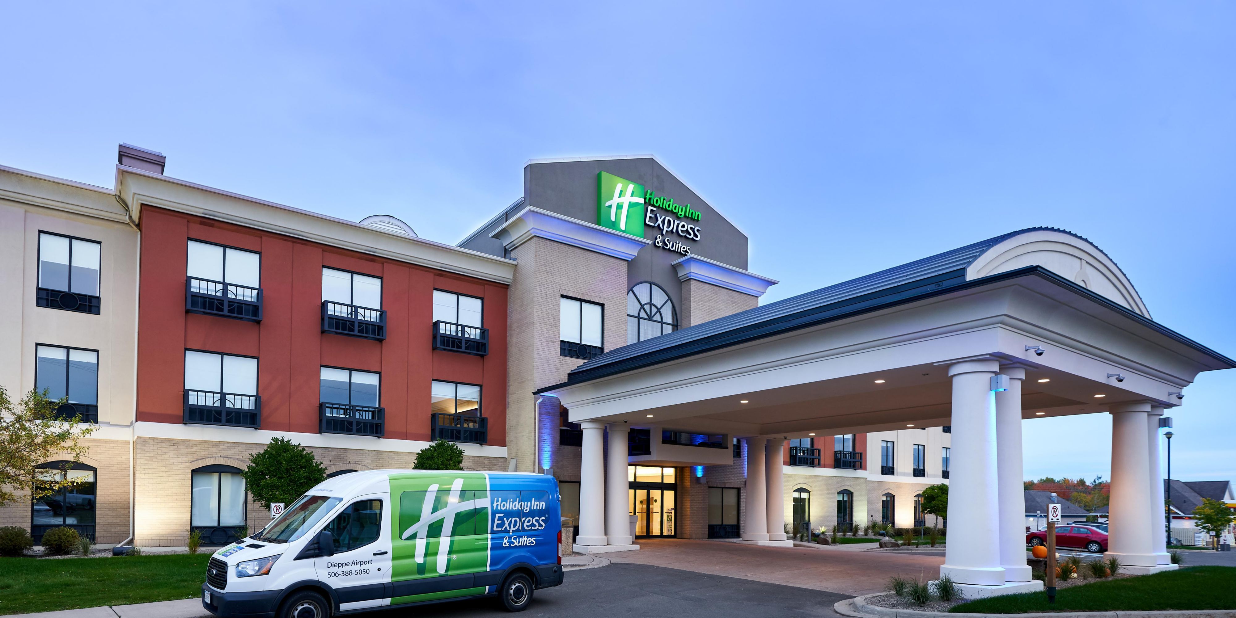Flying in or out of the Greater Moncton Roméo LeBlanc International Airport?  We have you covered, as we are the closest in proximity and provide free shuttle service!  Call us today to book your Park, Stay & Go Package! 