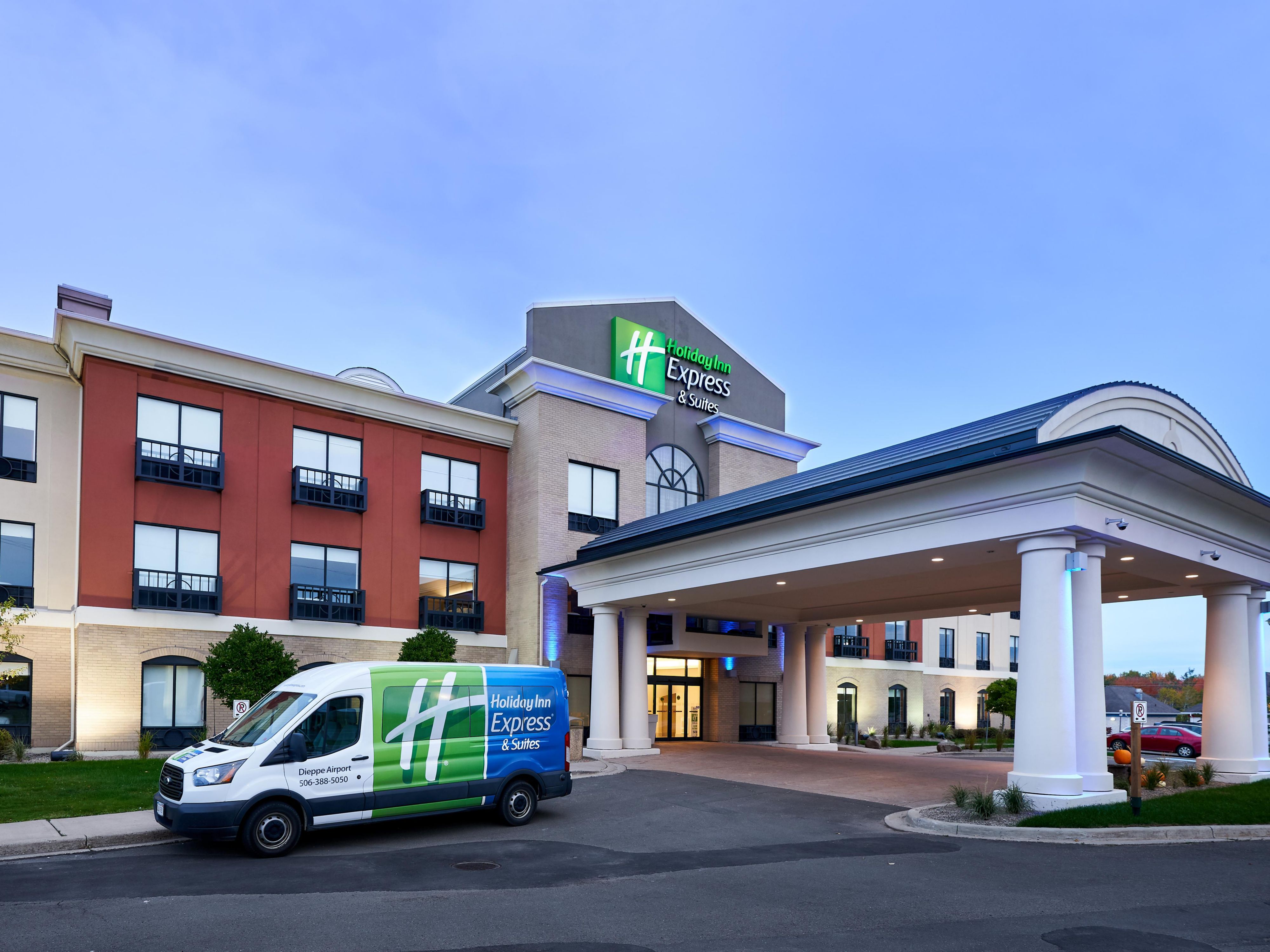 Flying in or out of the Greater Moncton Roméo LeBlanc International Airport?  We have you covered, as we are the closest in proximity and provide free shuttle service!  Call us today to book your Park, Stay & Go Package! 