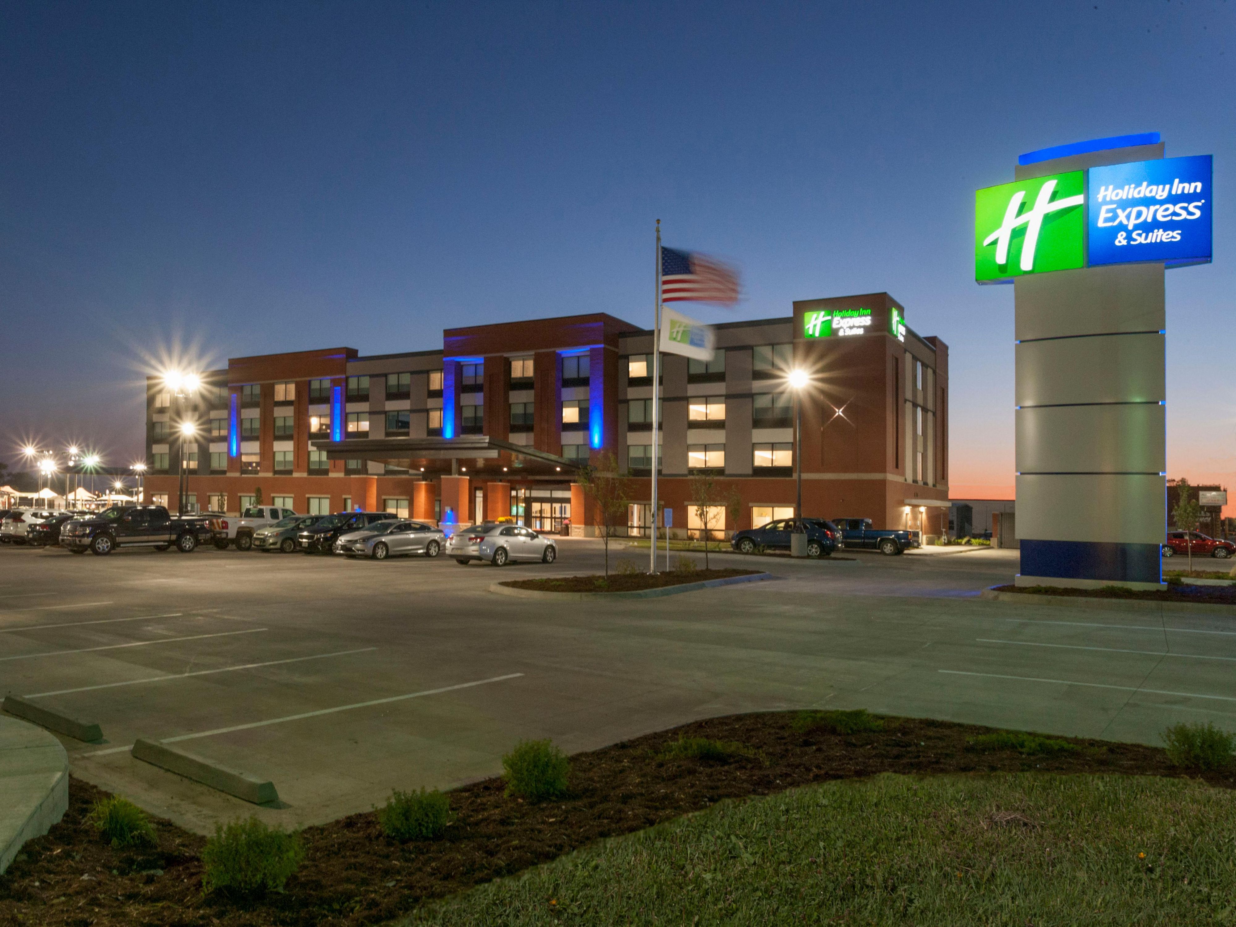 Hotels In Dodge City Ks Holiday Inn Express Suites Dodge City