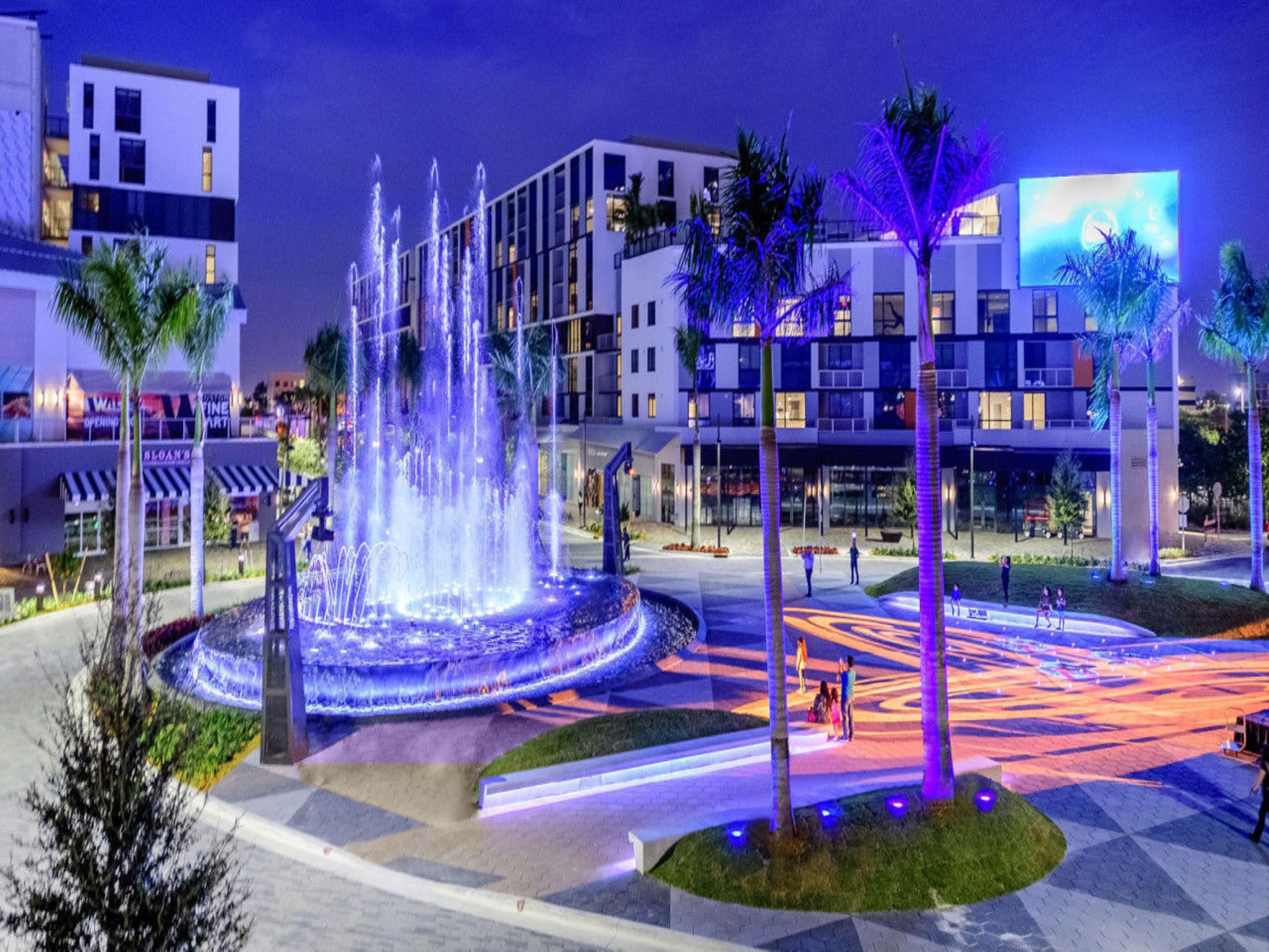 Whether you're travelling for work or leisure, we all deserve a little fun. City Place Doral offers a vast option of night clubs, bars, restaurants, and upscale shopping to choose from.