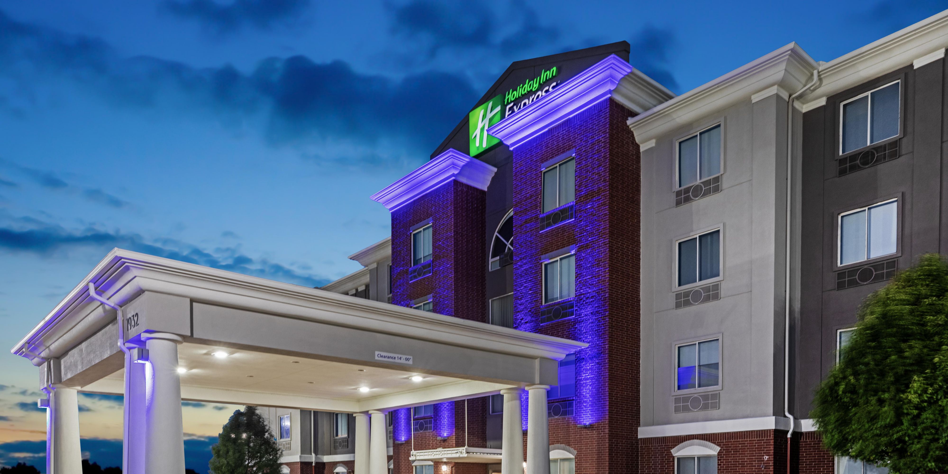 Holiday Inn Express & Suites Dumas
