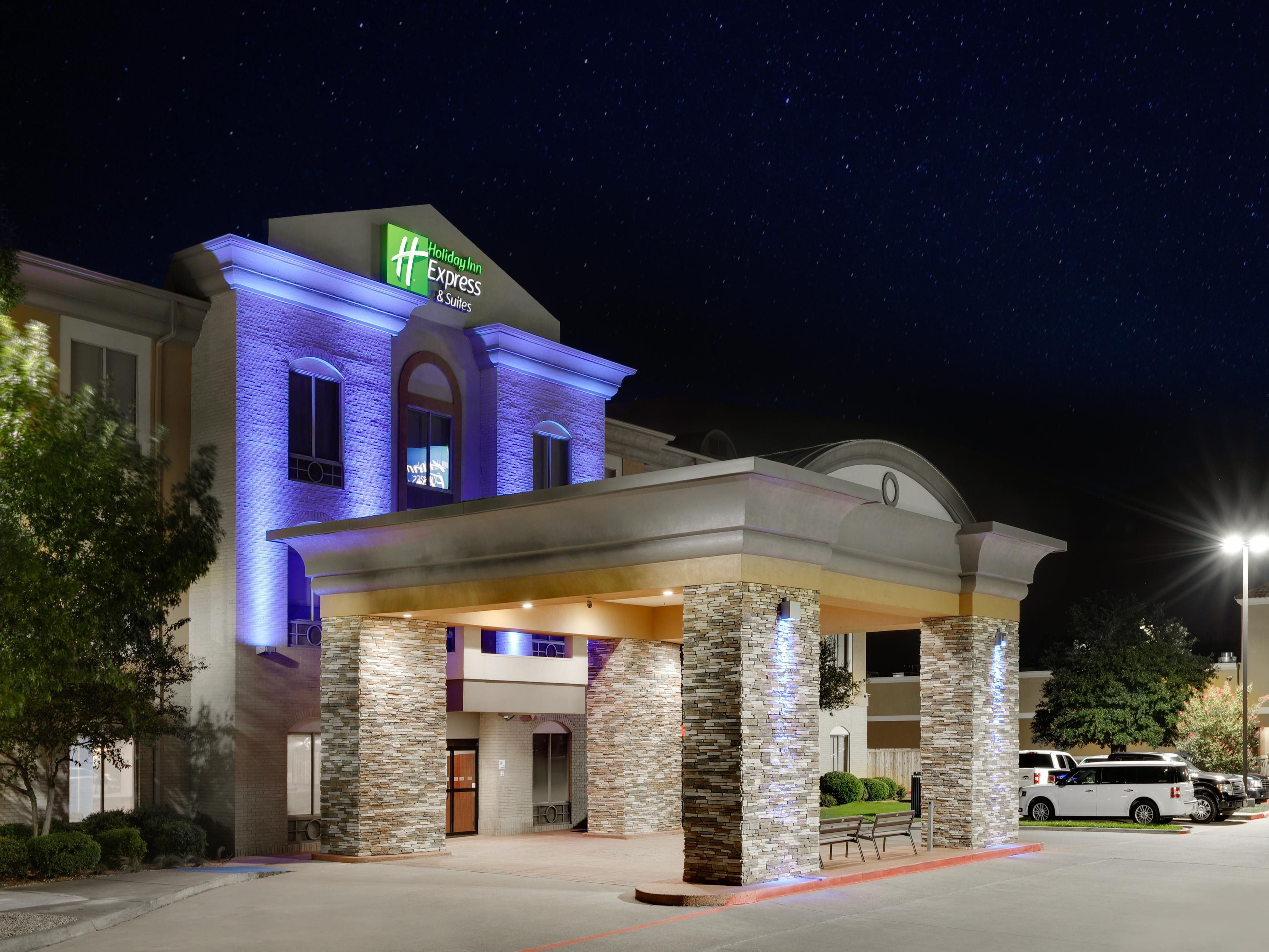 pet friendly hotels in forney tx