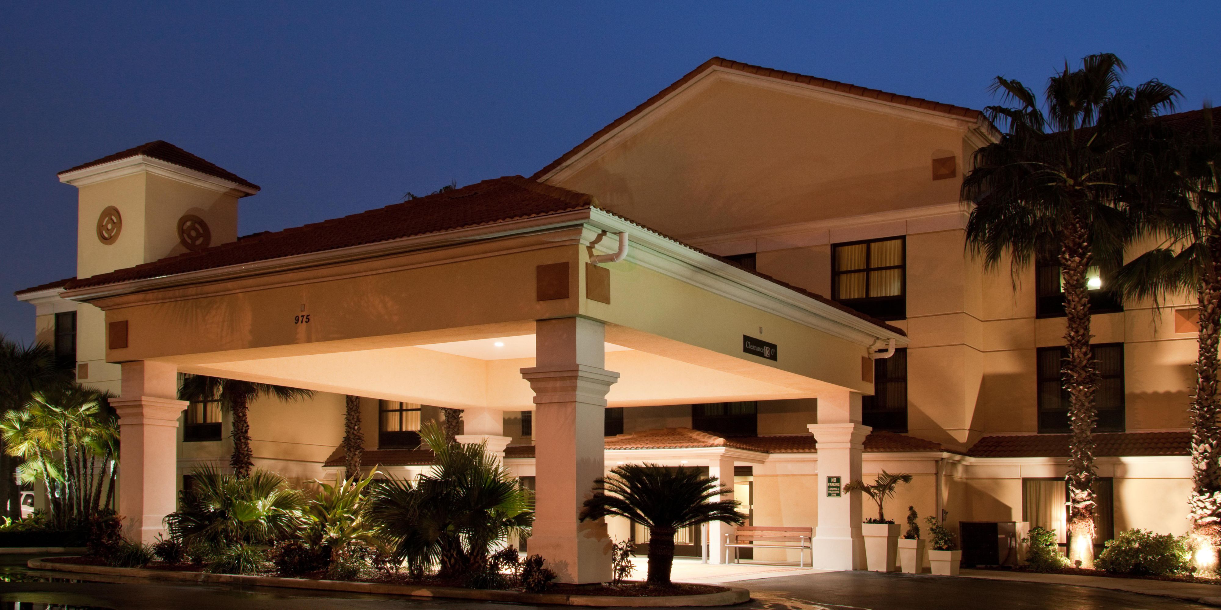 Holiday Inn Express & Suites Clearwater North/Dunedin