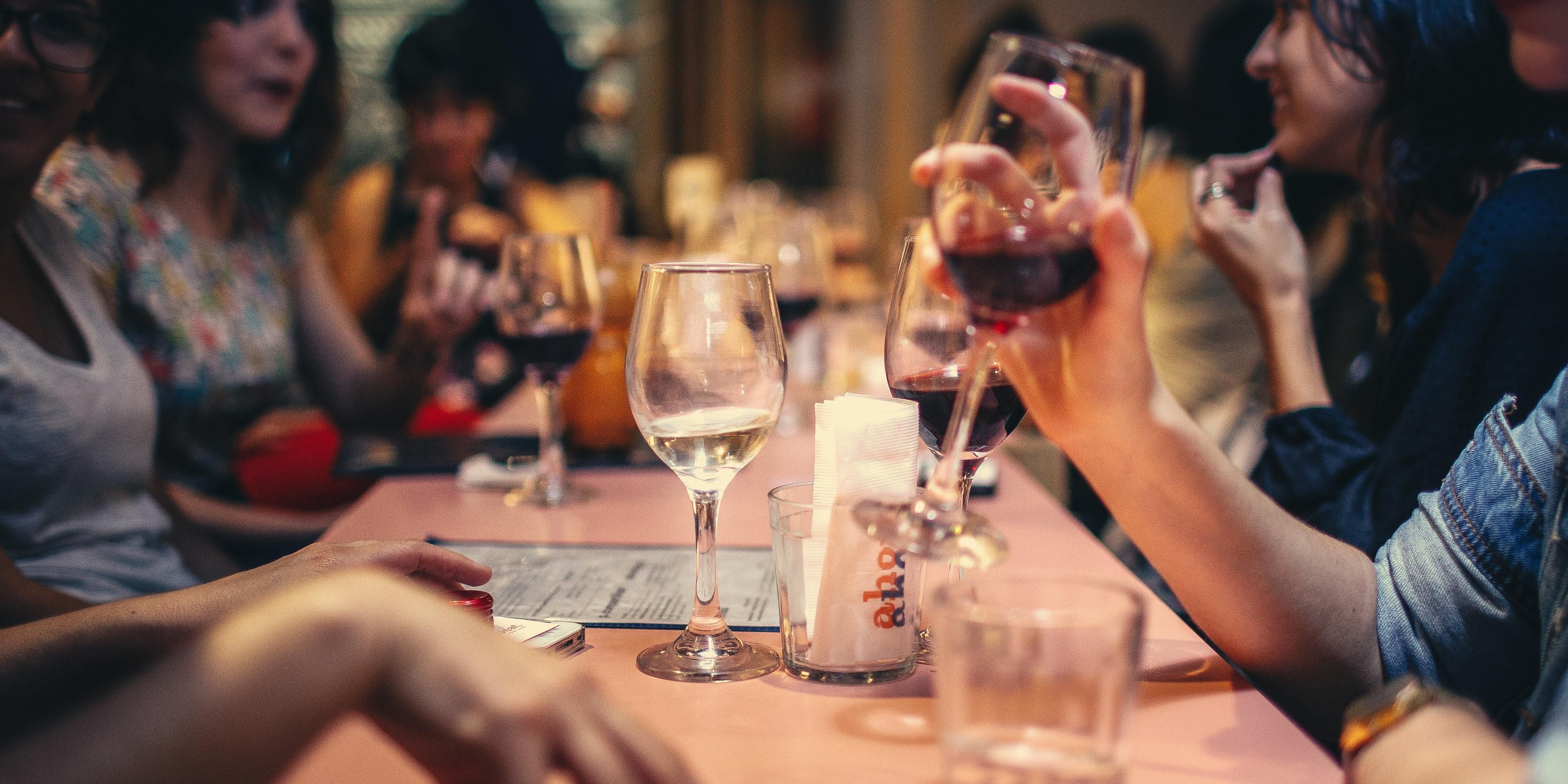 Kick back and relax with us in our lobby every Tuesday and Wednesday evening from 6:00PM to 7:30PM and enjoy complimentary appetizers, local beers, wines & soft drinks. The perfect way to end your work day!