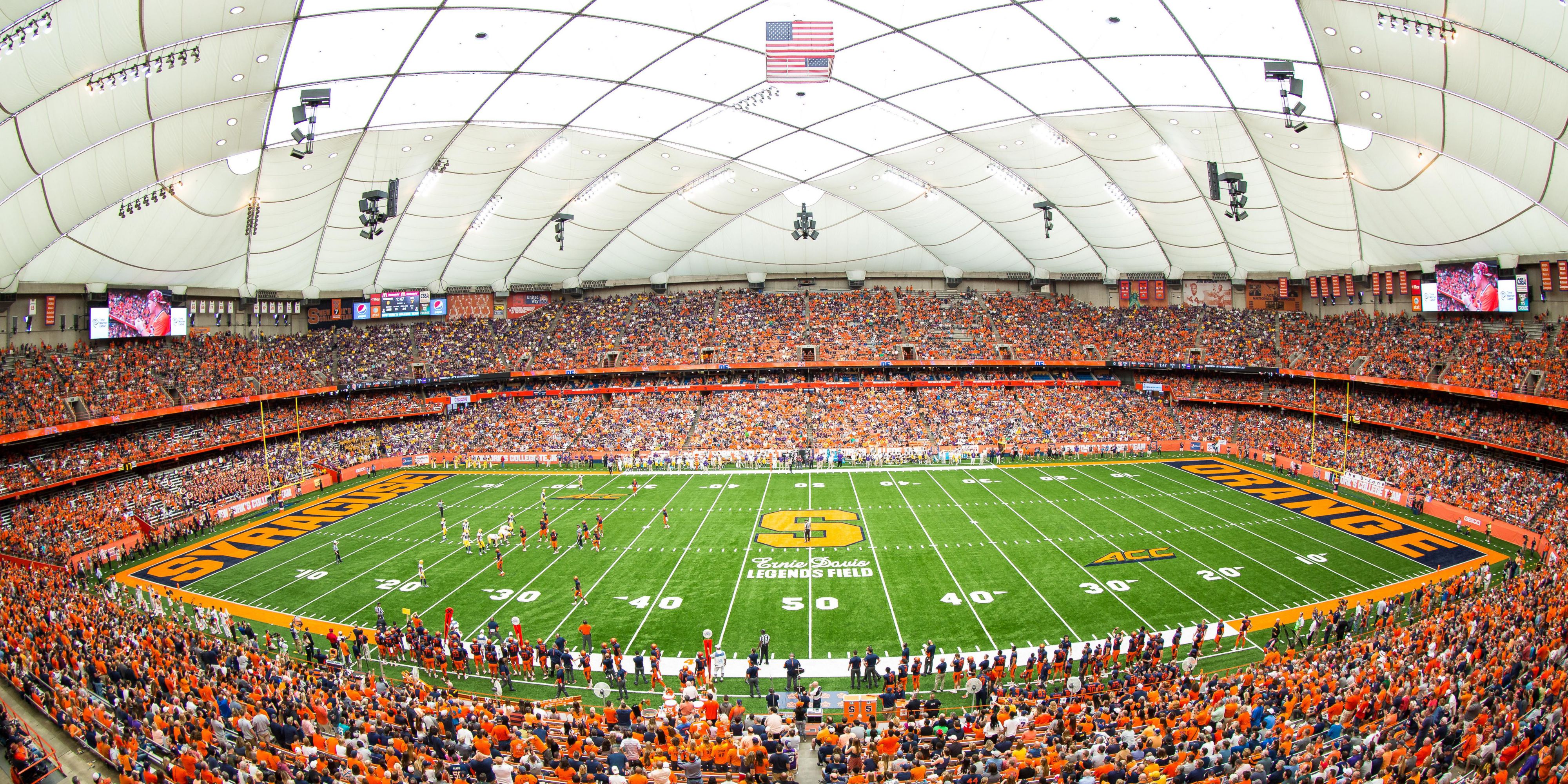 Located 4.7 miles from prestigious Syracuse University, our hotel is in the perfect location for students, sports fans, and families. Enjoy our free breakfast and top amenities before you explore the sprawling SU campus, JMA Wireless Dome, University Hill neighborhood, and downtown Syracuse.