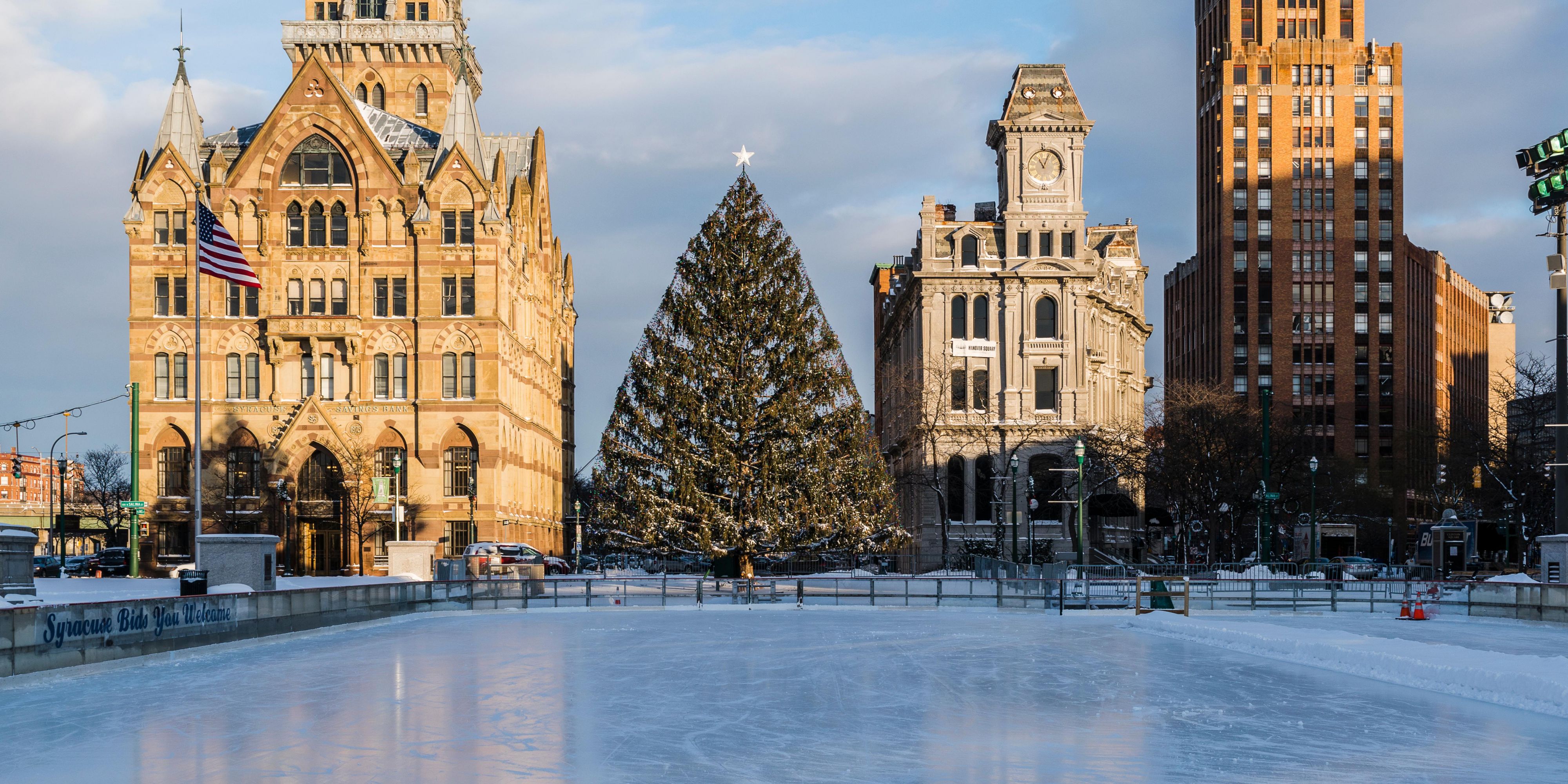 Plan your winter travel now to experience Syracuse in all her glory. Whether exploring the snowy winter days or staying cozy indoors, we are in the center of it all at the Holiday Inn Express & Suites Dewitt (Syracuse). Enjoy a game or show at SRC Arena or the JMA Wireless Done. Take in the Everson Museum of Art or shop and dine at Destiny USA.