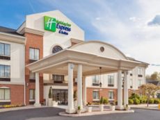 Holiday Inn Express & Suites Easton