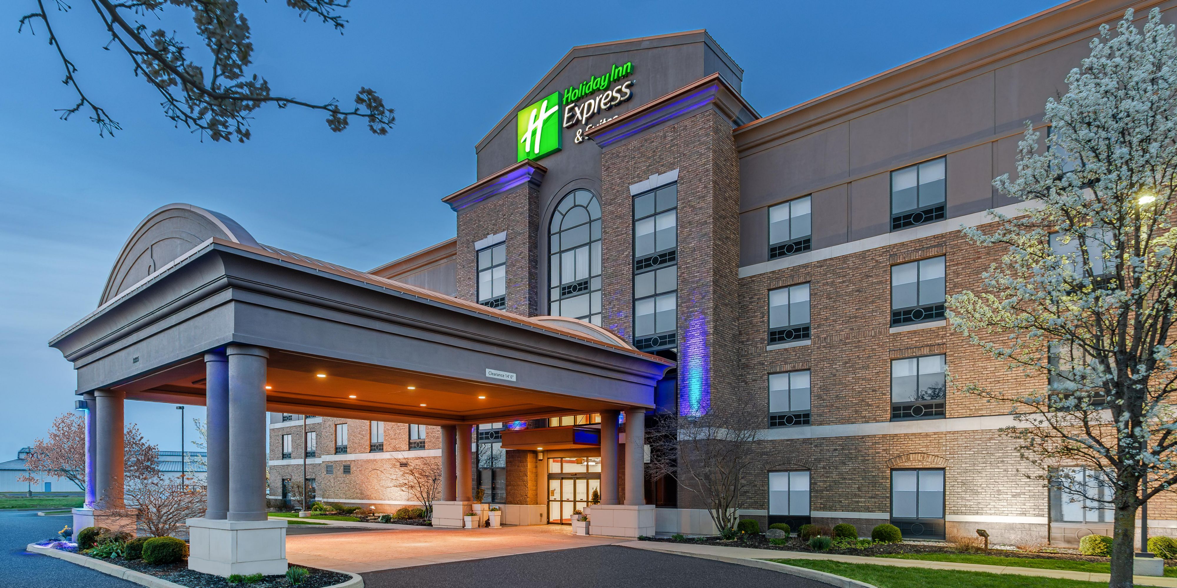 Holiday Inn Express & Suites Columbus Edinburgh