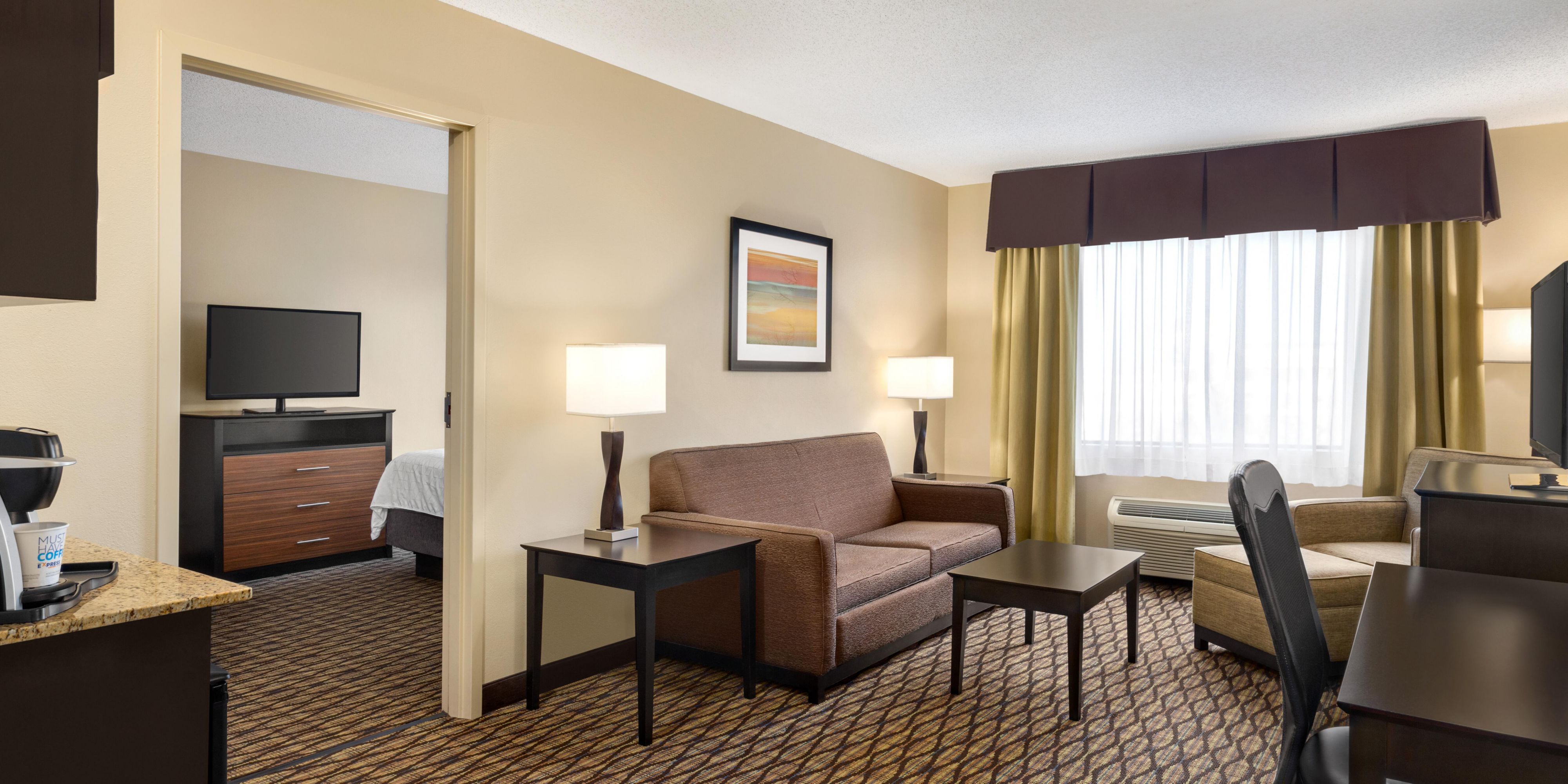 Rooms & Suites