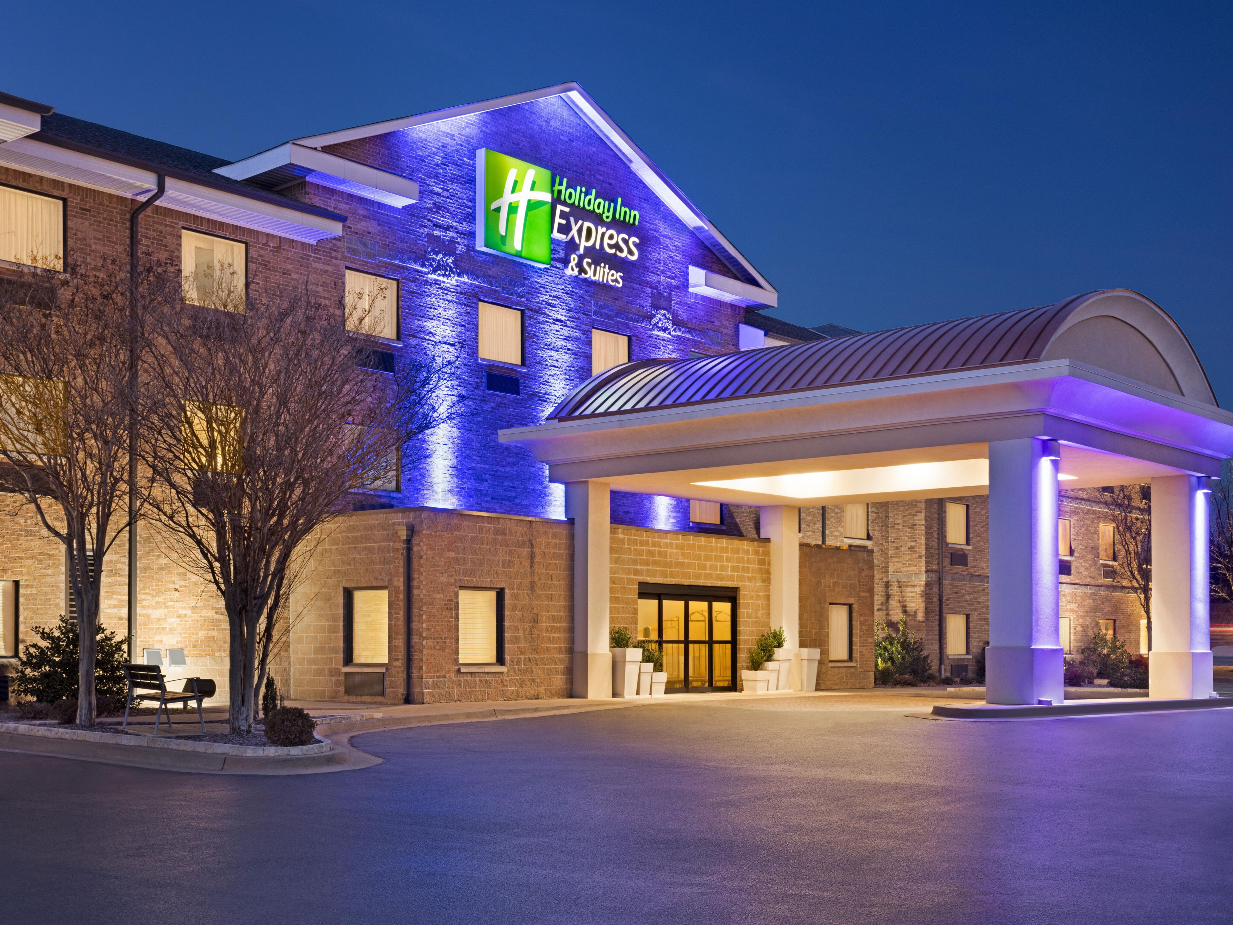 Holiday Inn Express & Suites Edmond Edmond Hotels | Events-Facilities