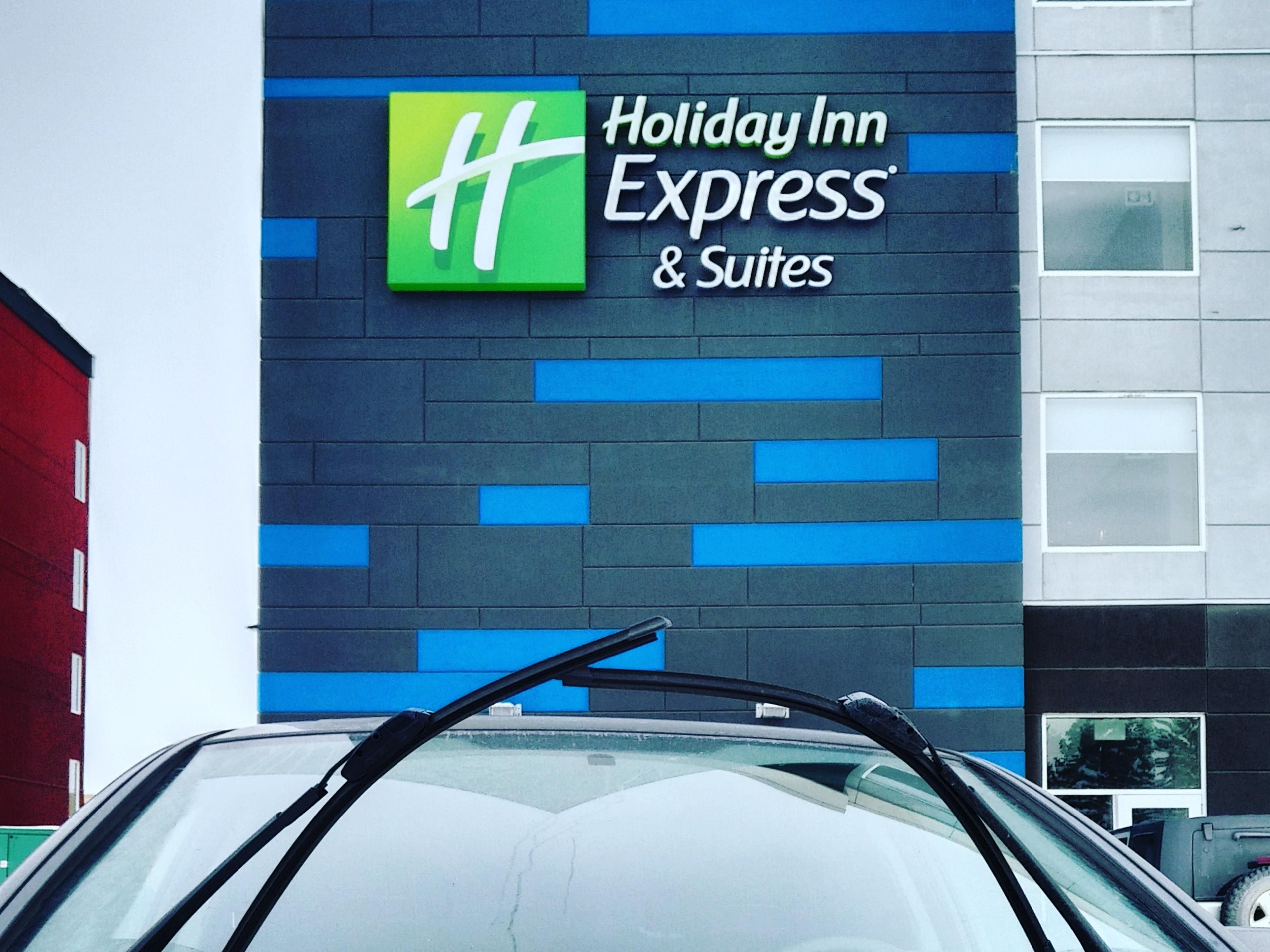 Hotel Specials For Holiday Inn Express Suites West Edmonton Mall Area Edmonton Hotel Deals And Discounts