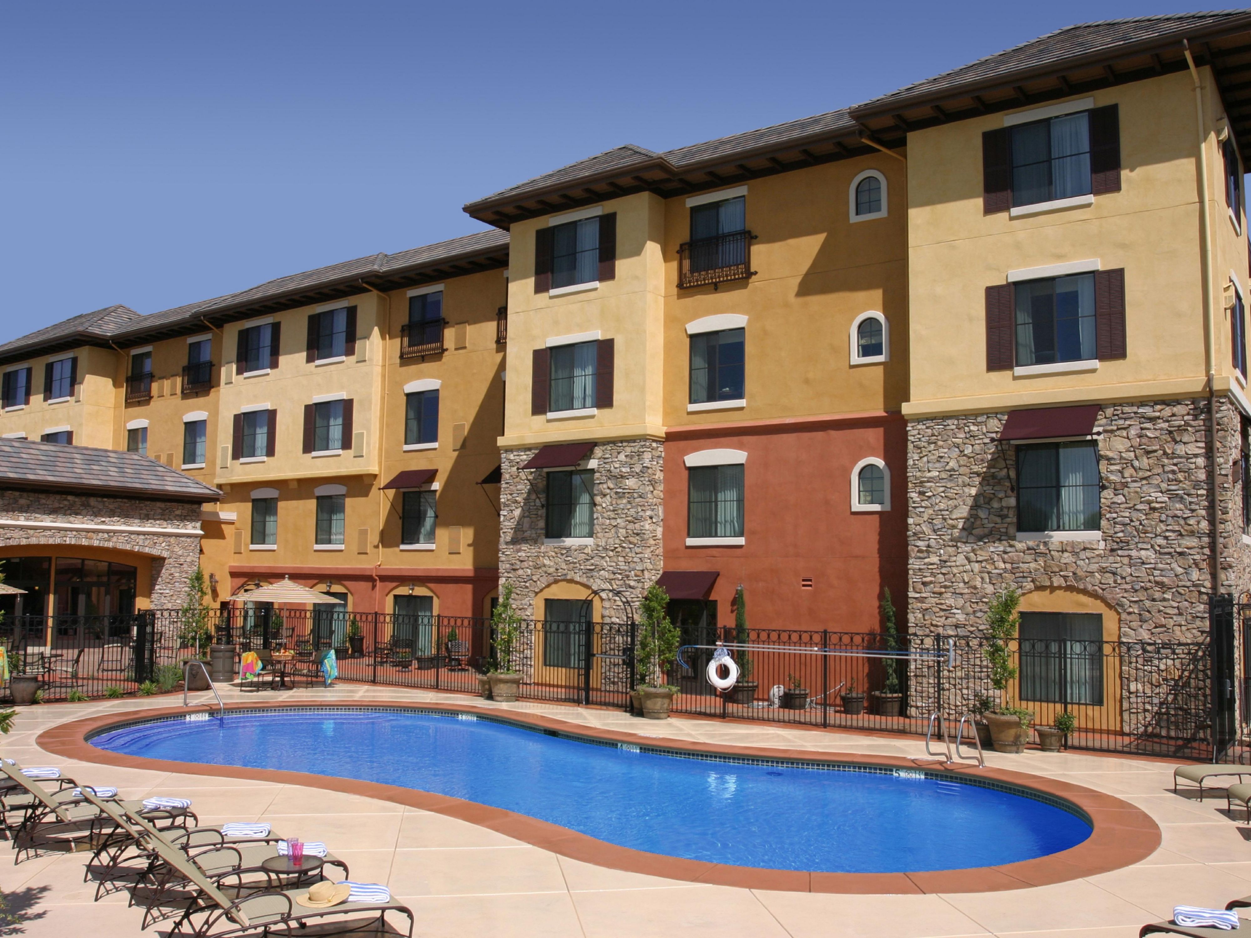 We are the only hotel in the El Dorado Hills and Folsom area that has an outdoor pool. 