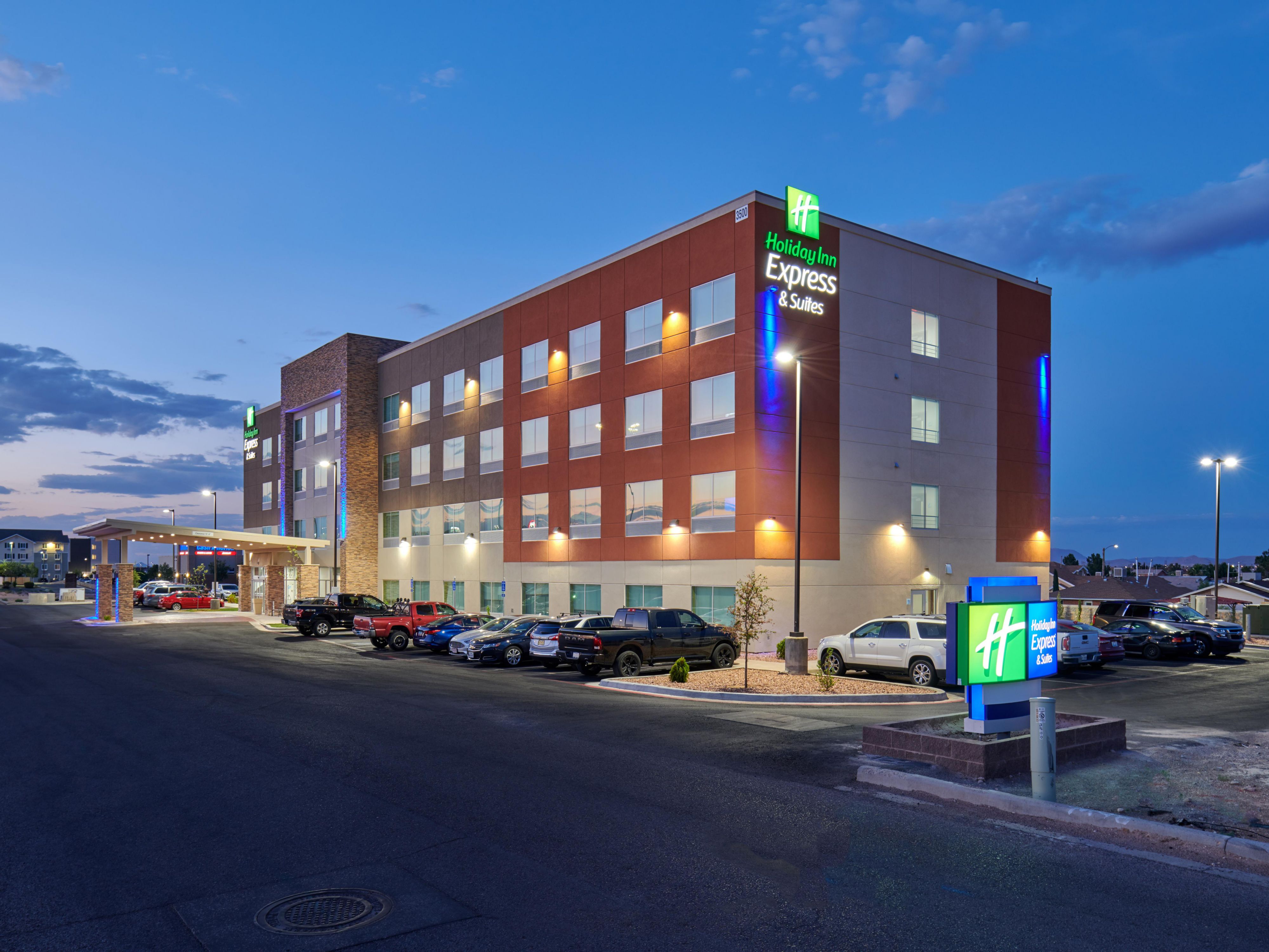 Discover the perfect base at Holiday Inn Express & Suites El Paso East-Loop 375! Enjoy easy access from the airport and to the east side of town, Fort Bliss Army Base, and the Eastside Sports Complex. Explore the artistic wonders at the El Paso Museum of Art, catch a game at Sun Bowl Stadium, or unwind at Ascarate Park.