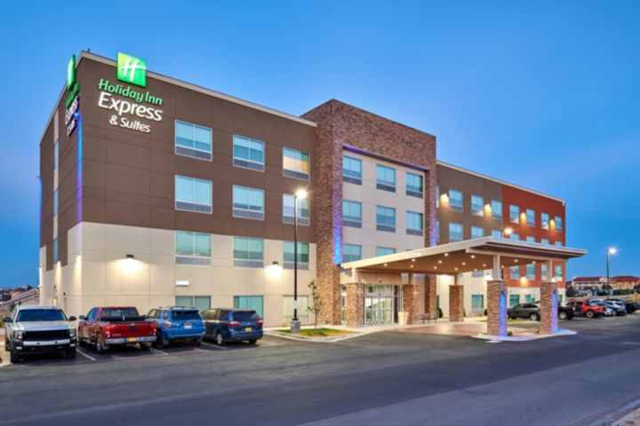 Holiday Inn Express & Suites El Paso East-Loo