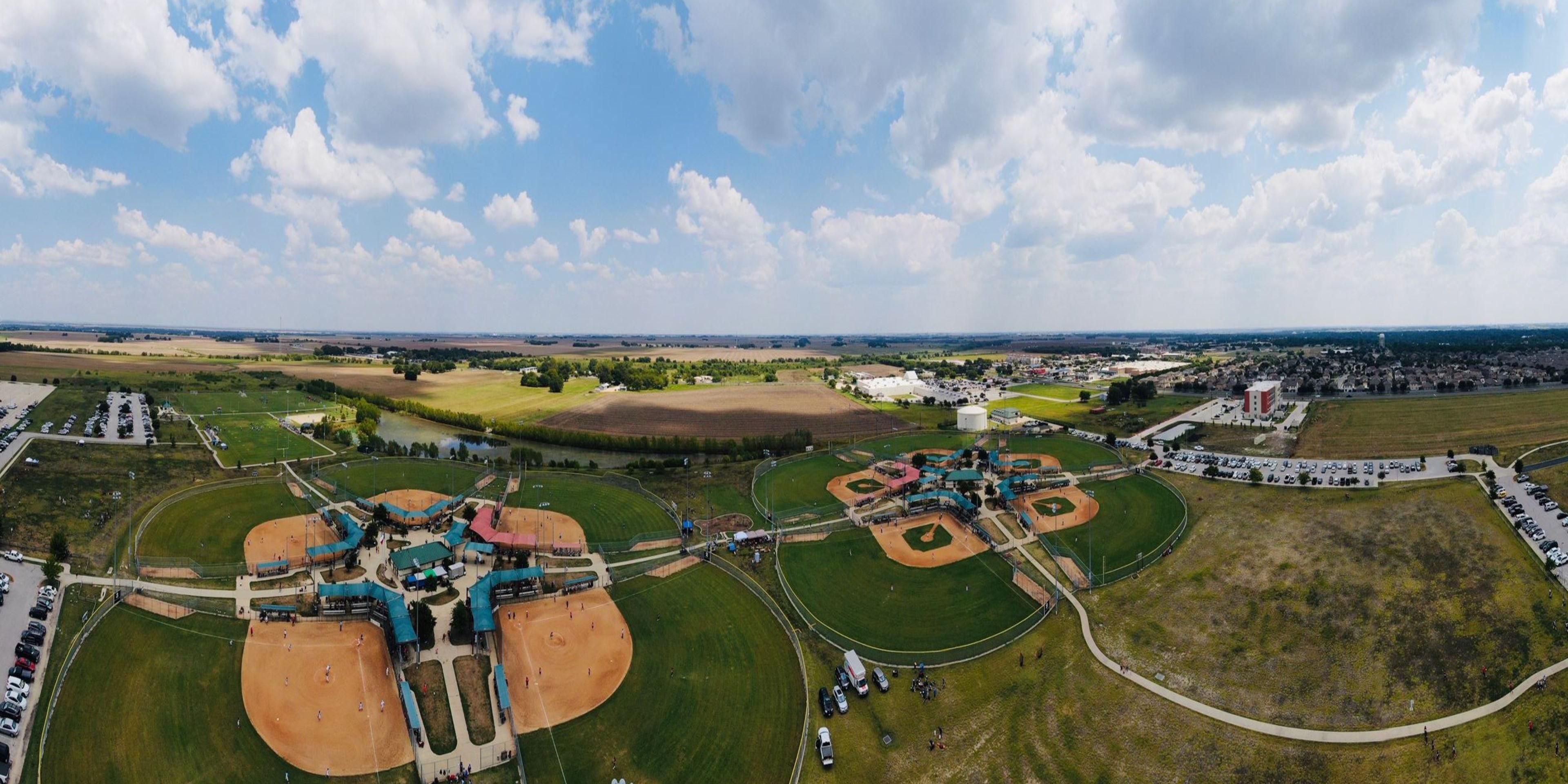 Affordable Hotel in Elgin, Texas Holiday Inn Express & Suites Elgin