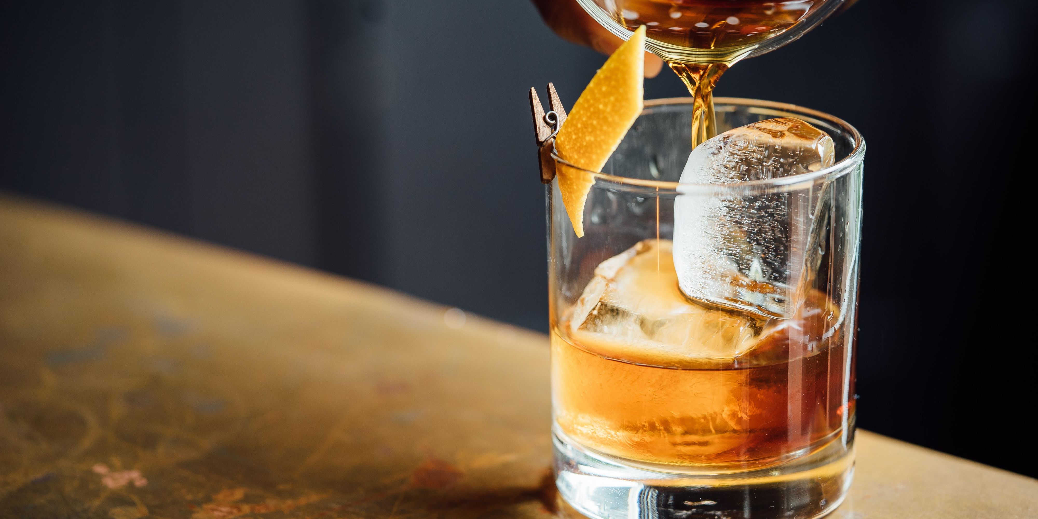 "Stay Smart" while you explore the world famous bourbon distilleries on the Kentucky Bourbon Trail at the Holiday Inn Express & Suites Elizabethtown North. Enjoy our convenient location, hot breakfast daily and indoor pool.