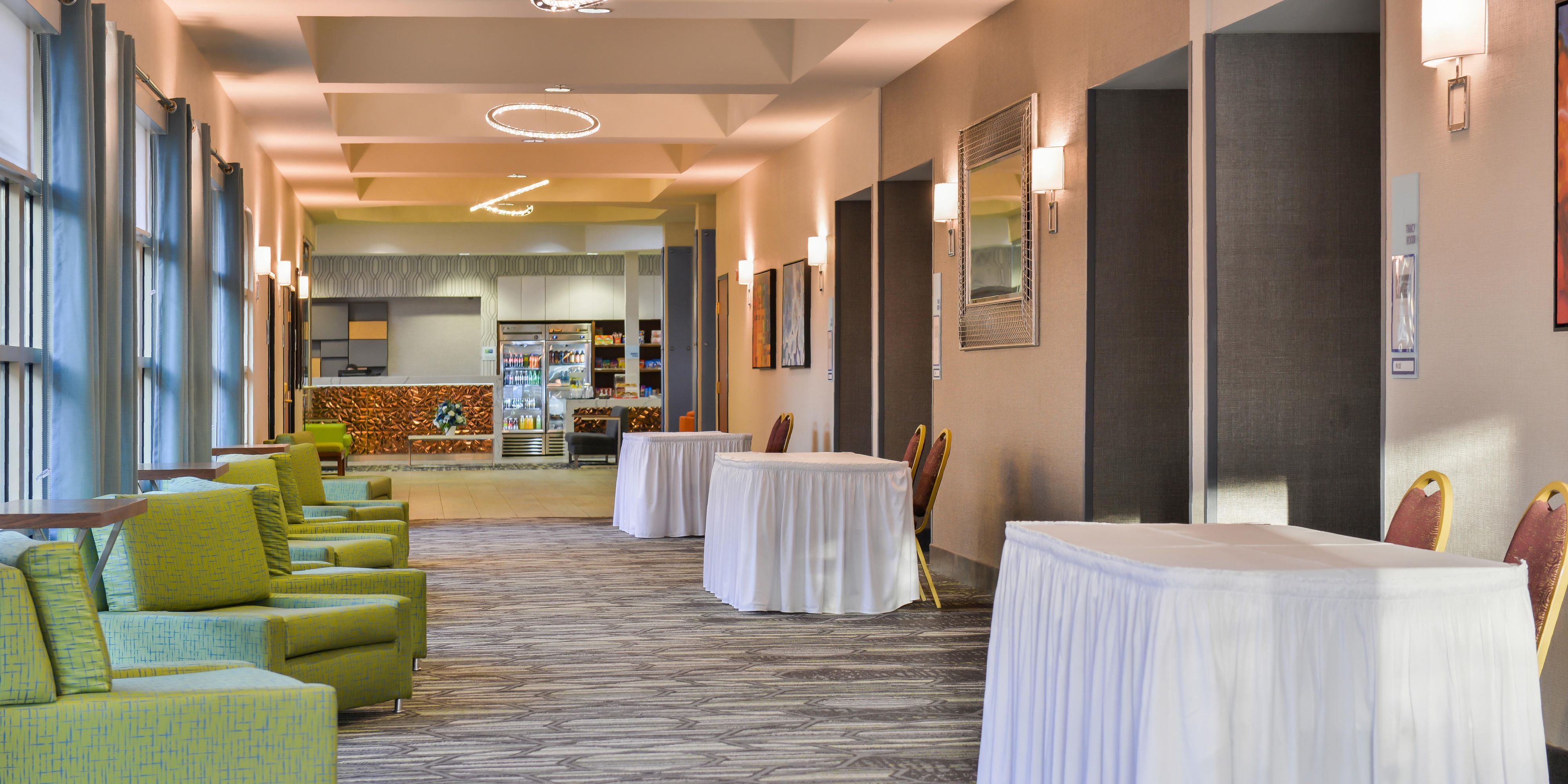Book the largest hotel event space in Elk Grove! With 3900 sq. ft. of meeting space, we can accommodate meetings of up to 90 people while maintaining physical distancing protocols for your attendees. Full, customizable catering menu with vendors list available to bring your event to life. Right off HWY 99 and Laguna Blvd.