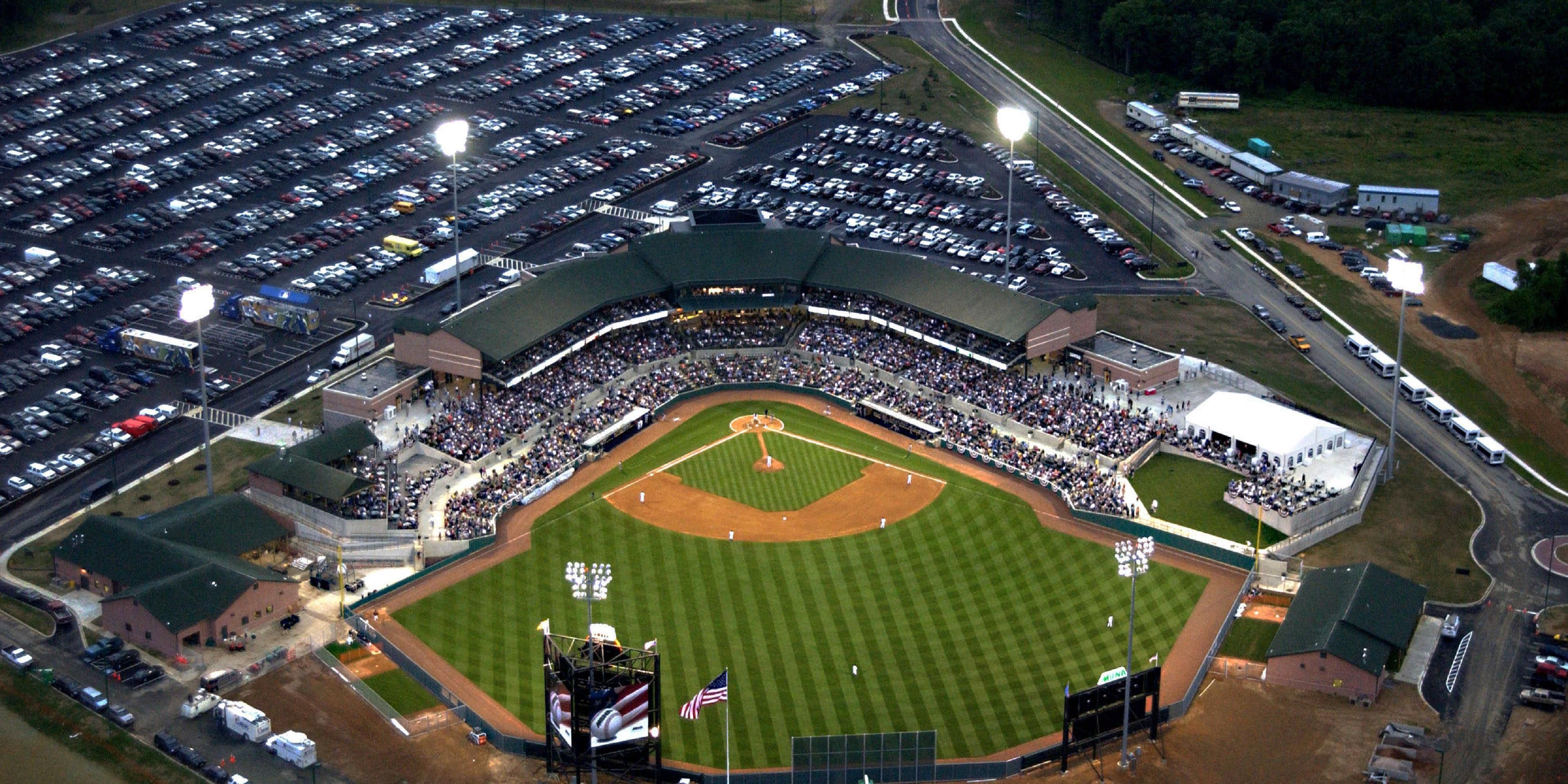 Situated in a prime location along the I-95 corridor, The Ripken Experience Aberdeen features replicas of some of the most notable MLB ballparks of the modern era. Less than 40 minutes from the hotel.
The crown jewel among them, Cal, Sr.'s Yard, is a two-thirds scale replica of Oriole Park at Camden Yards.