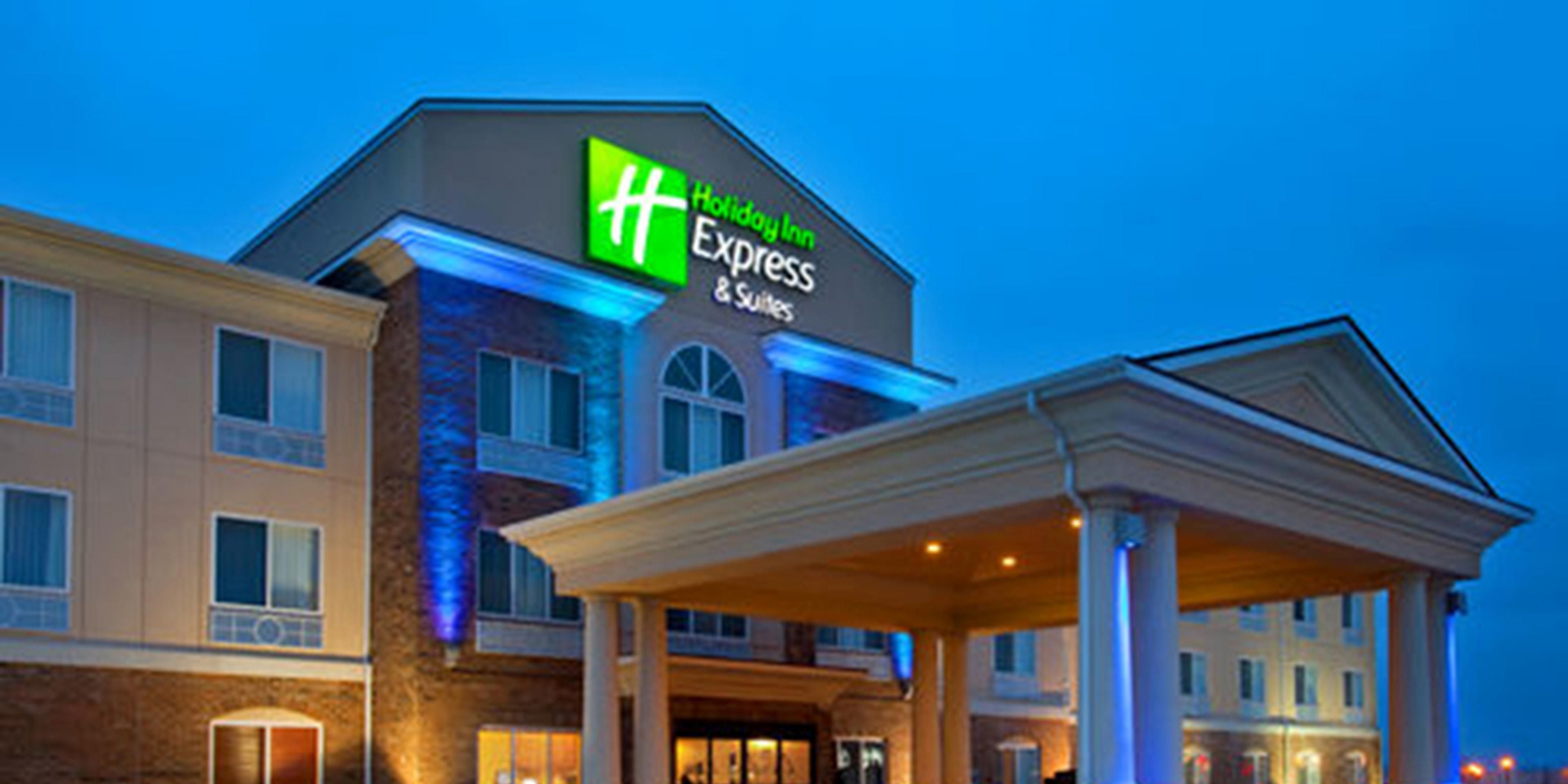 Holiday Inn Express & Suites Emporia Northwest