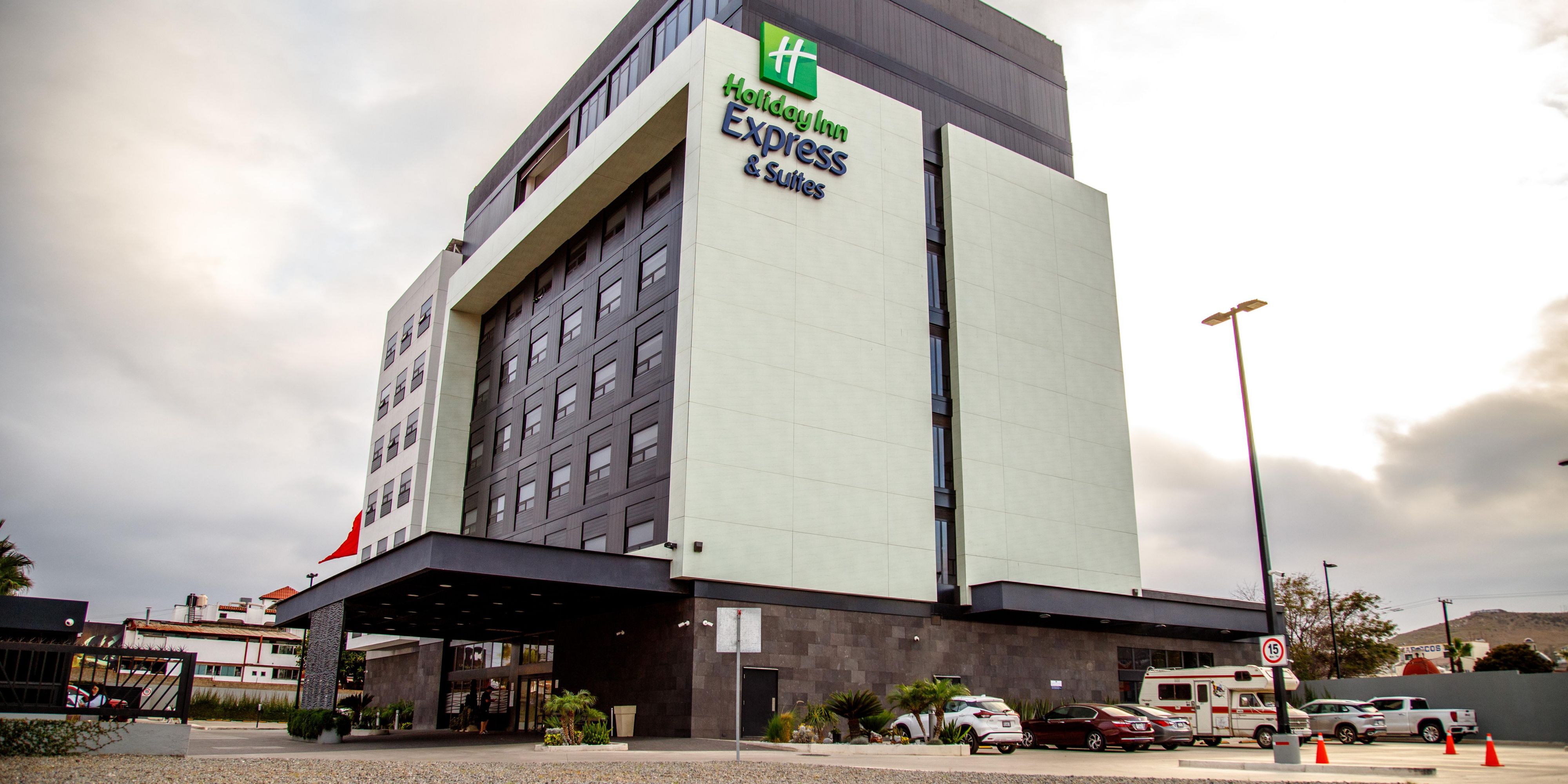 We have free parking and 24 hrs security! Feel great and safe!