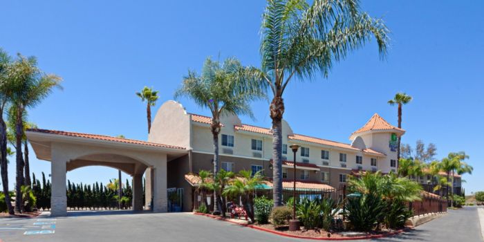 Holiday Inn Express & Suites San Diego-Escondido