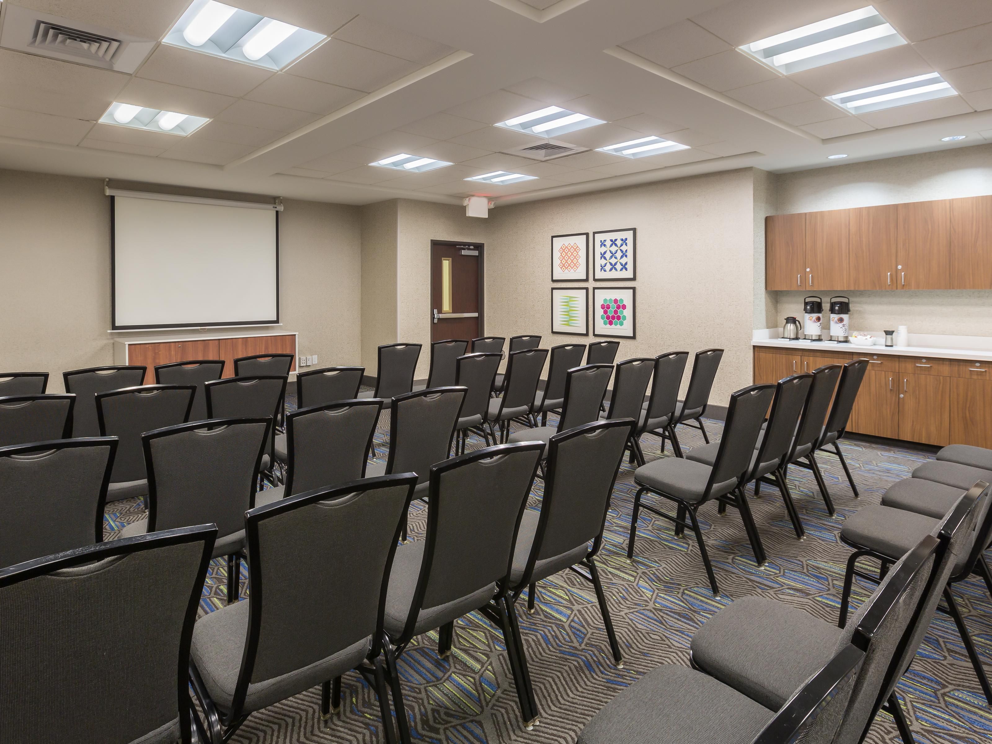 We make your meeting room planning effortless! Whether you are in need of space for a conference, staff meeting, training or special event, here at the Holiday Inn Express & Suites Eugene Downtown - University we have the location you're looking for. 
