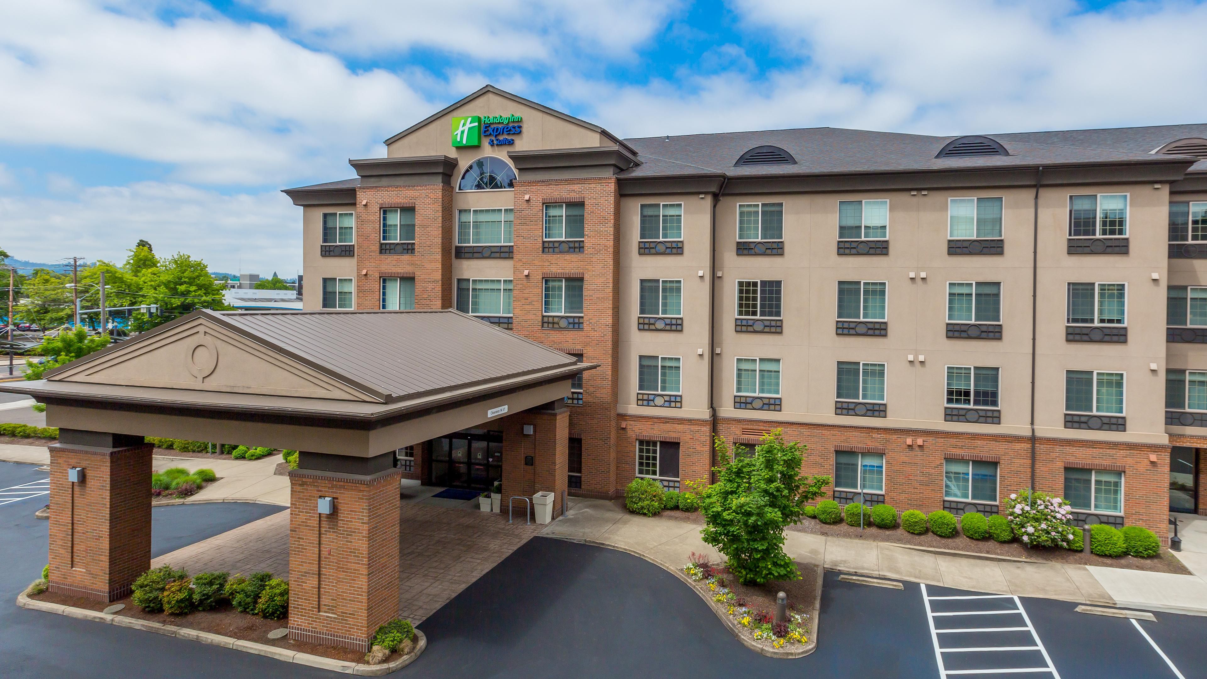 Top 4 Eugene Hotels by IHG - July 2024