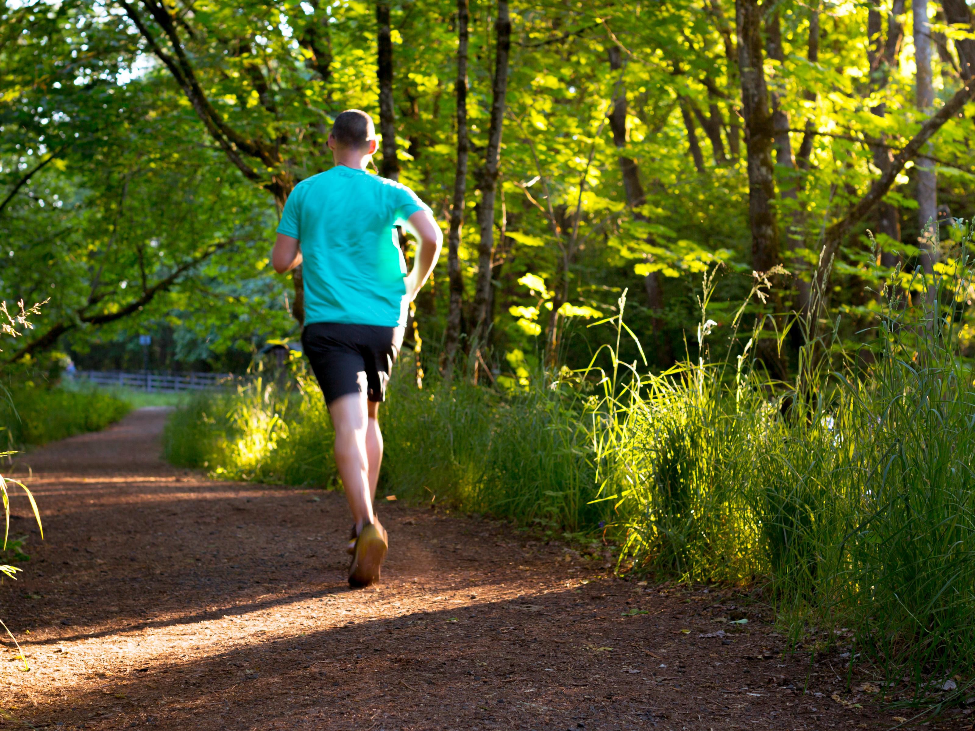 Enjoy an easy walk or run to Autzen stadium or Alton Baker Park along the Riverbank Path System just steps outside our doors!