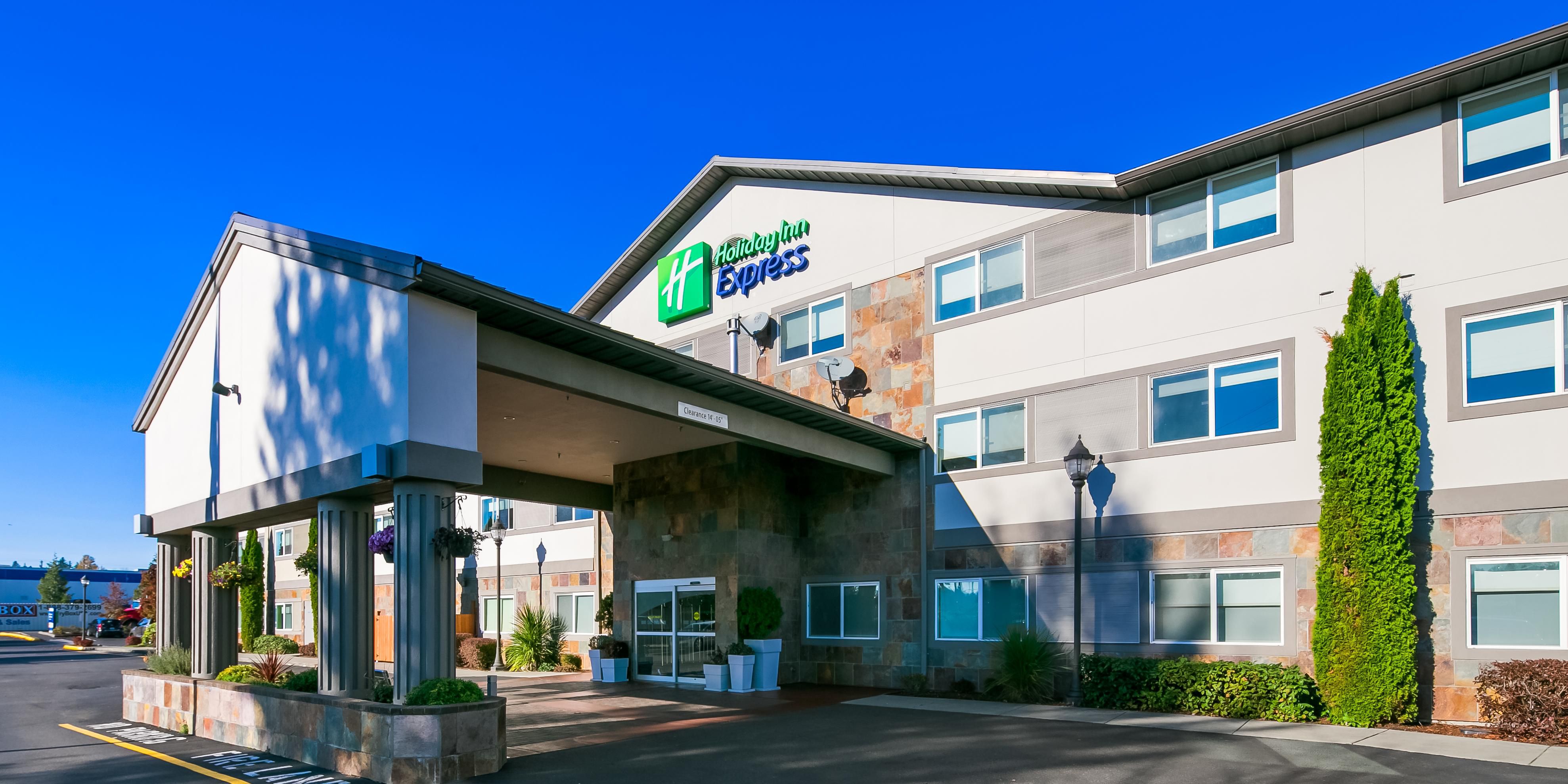 Holiday Inn Express & Suites Everett