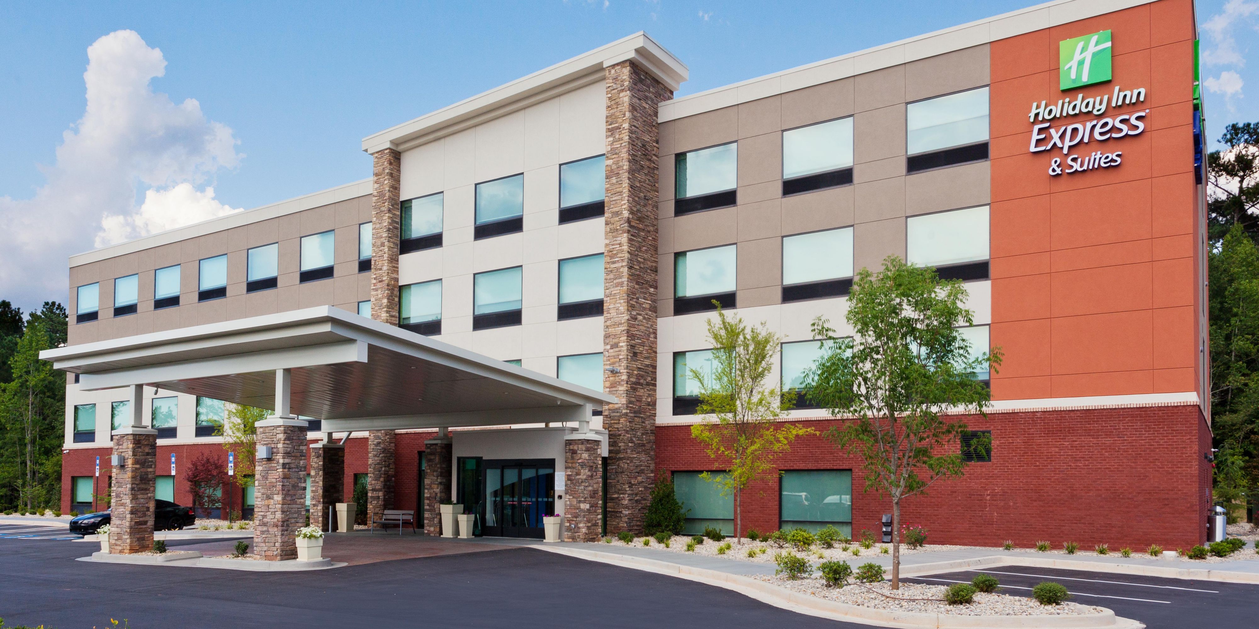 HOLIDAY INN EXPRESS & SUITES BROOKHAVEN, AN IHG HOTEL - Updated