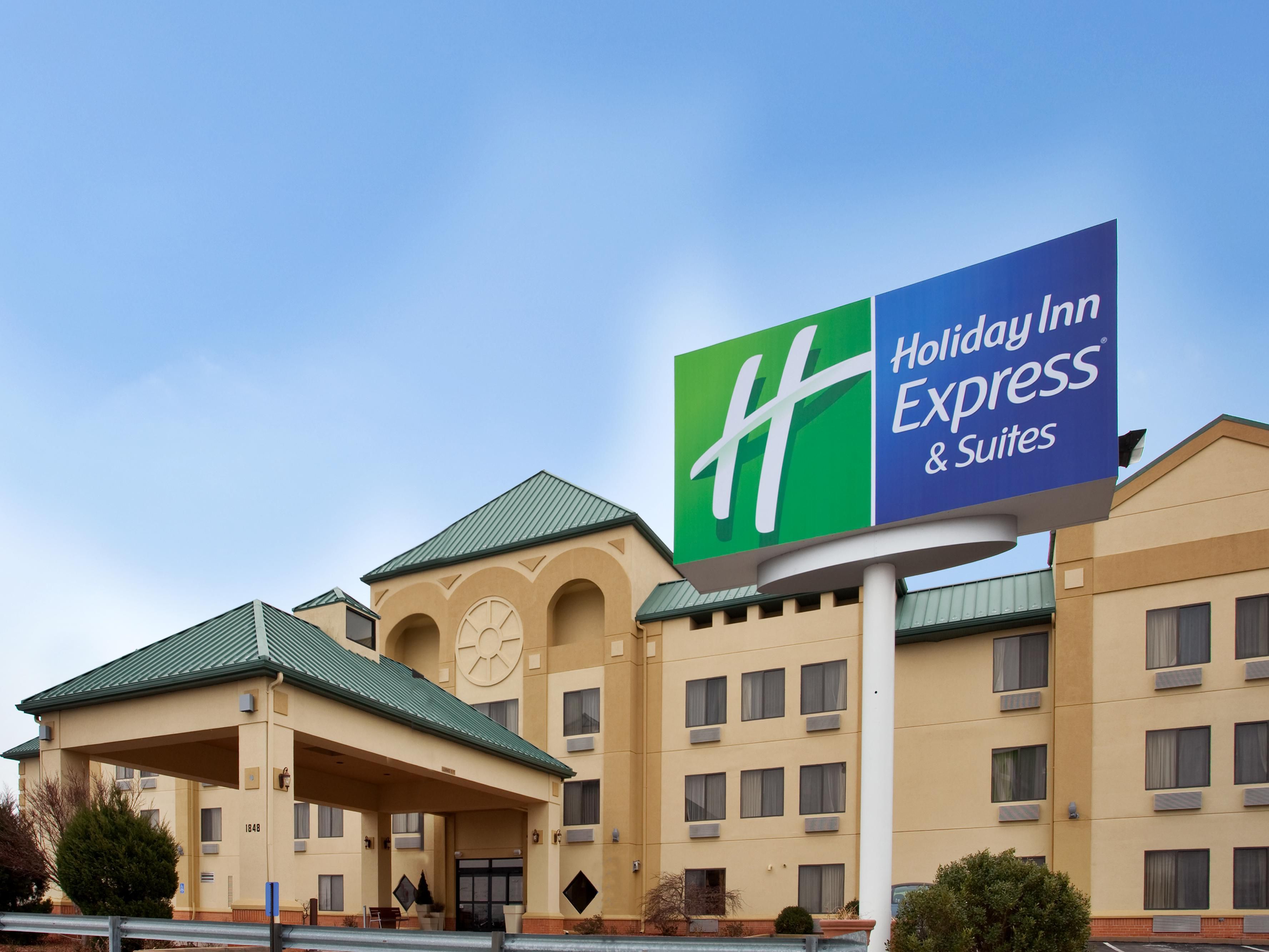 Hotels In Fenton Mo Near Eureka Holiday Inn Express Suites St Louis West Fenton