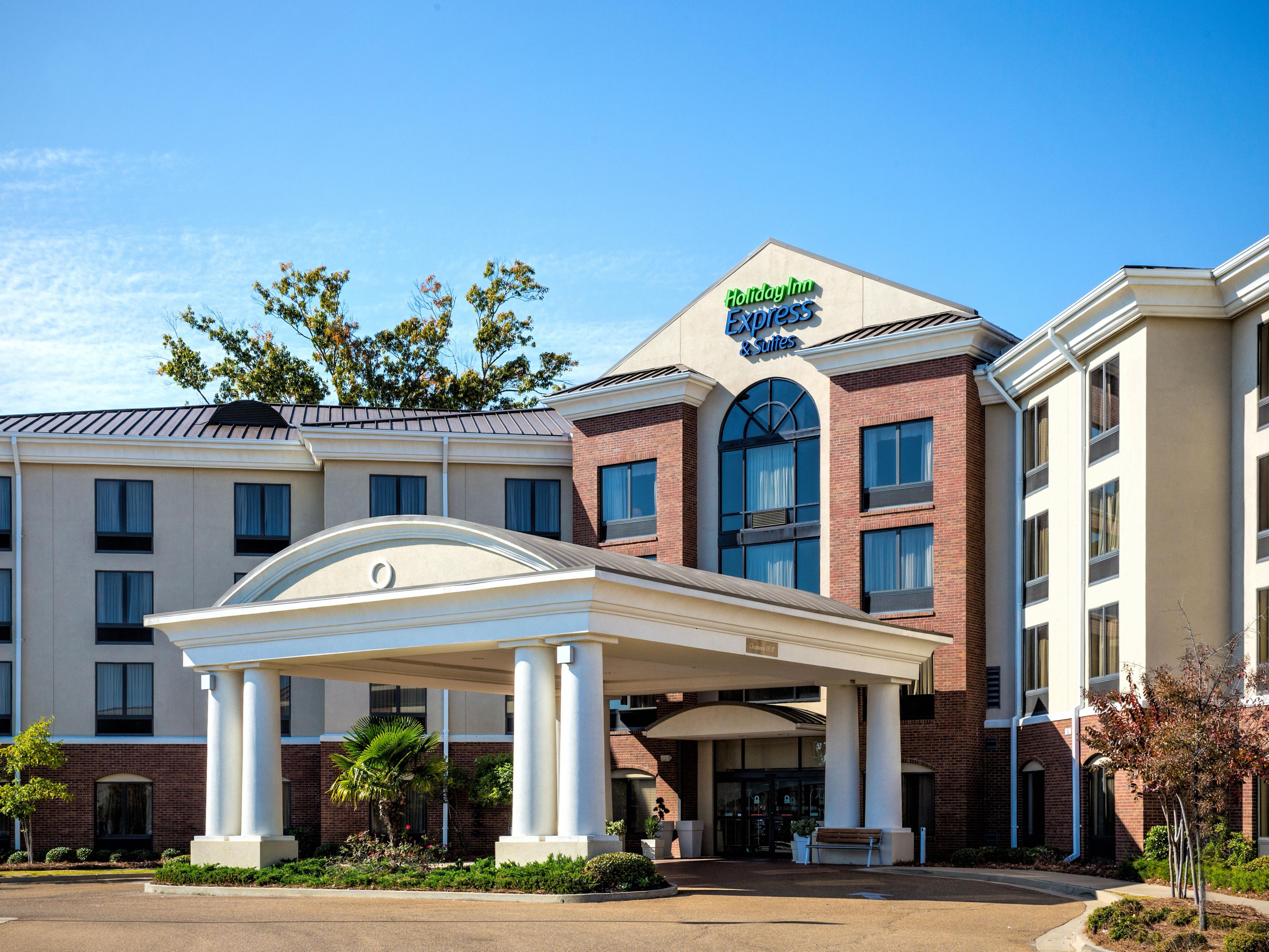 Hotels in Flowood, MS near Jackson Holiday Inn Express & Suites