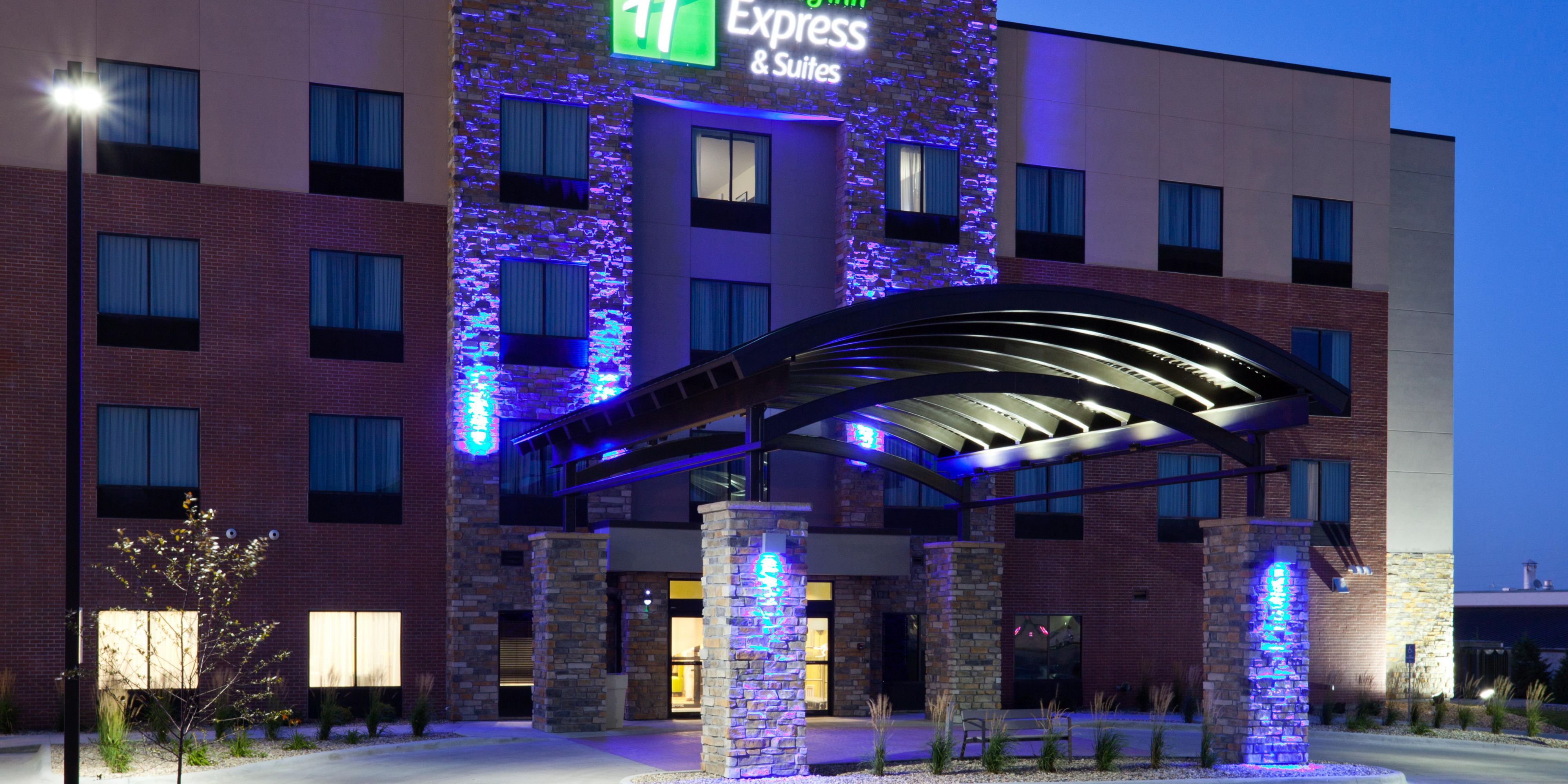 Holiday Inn Express & Suites Fort Dodge