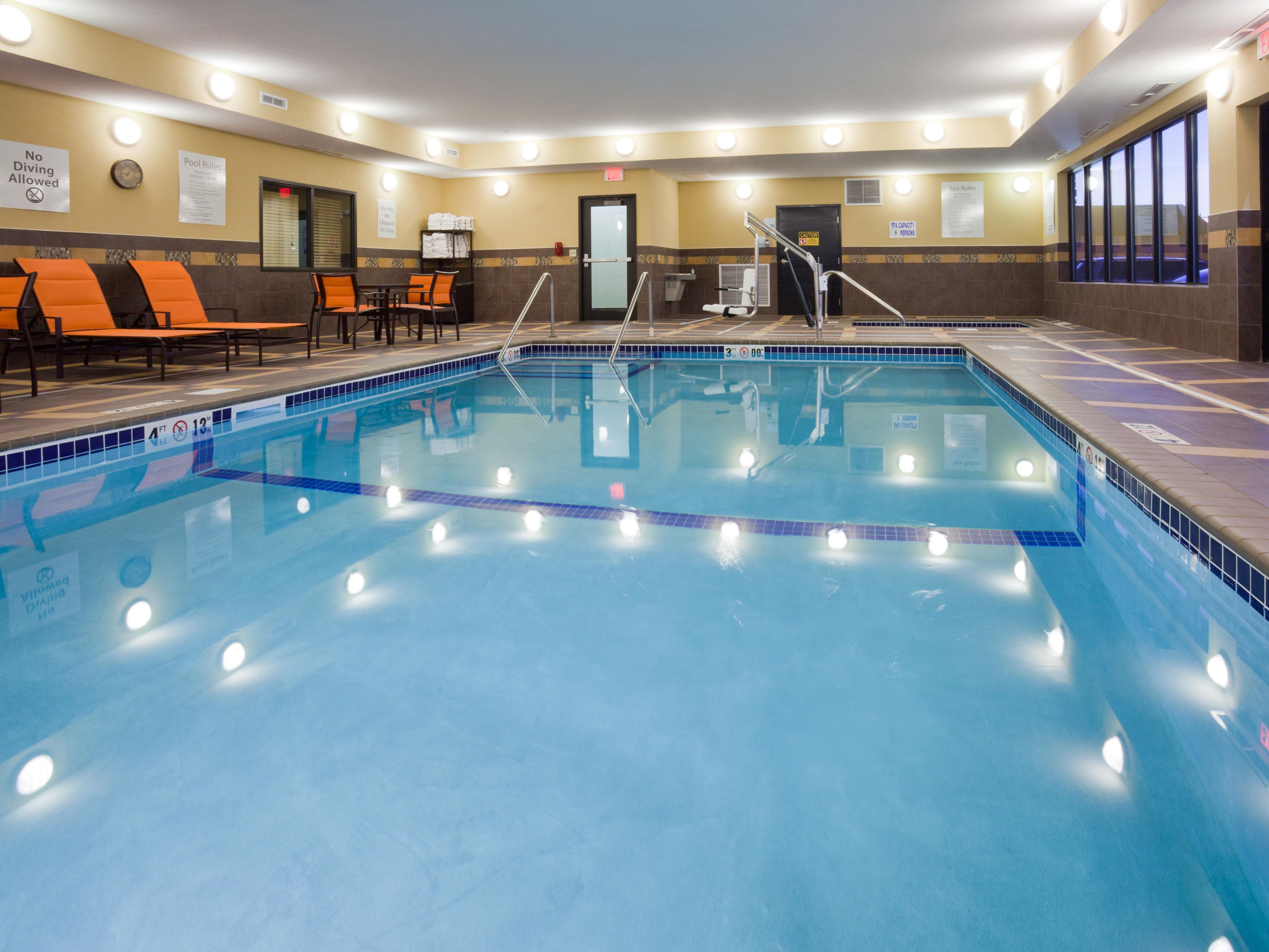 Ft Dodge Holiday Inn Express & Suites Hotel Indoor Swimming Pool