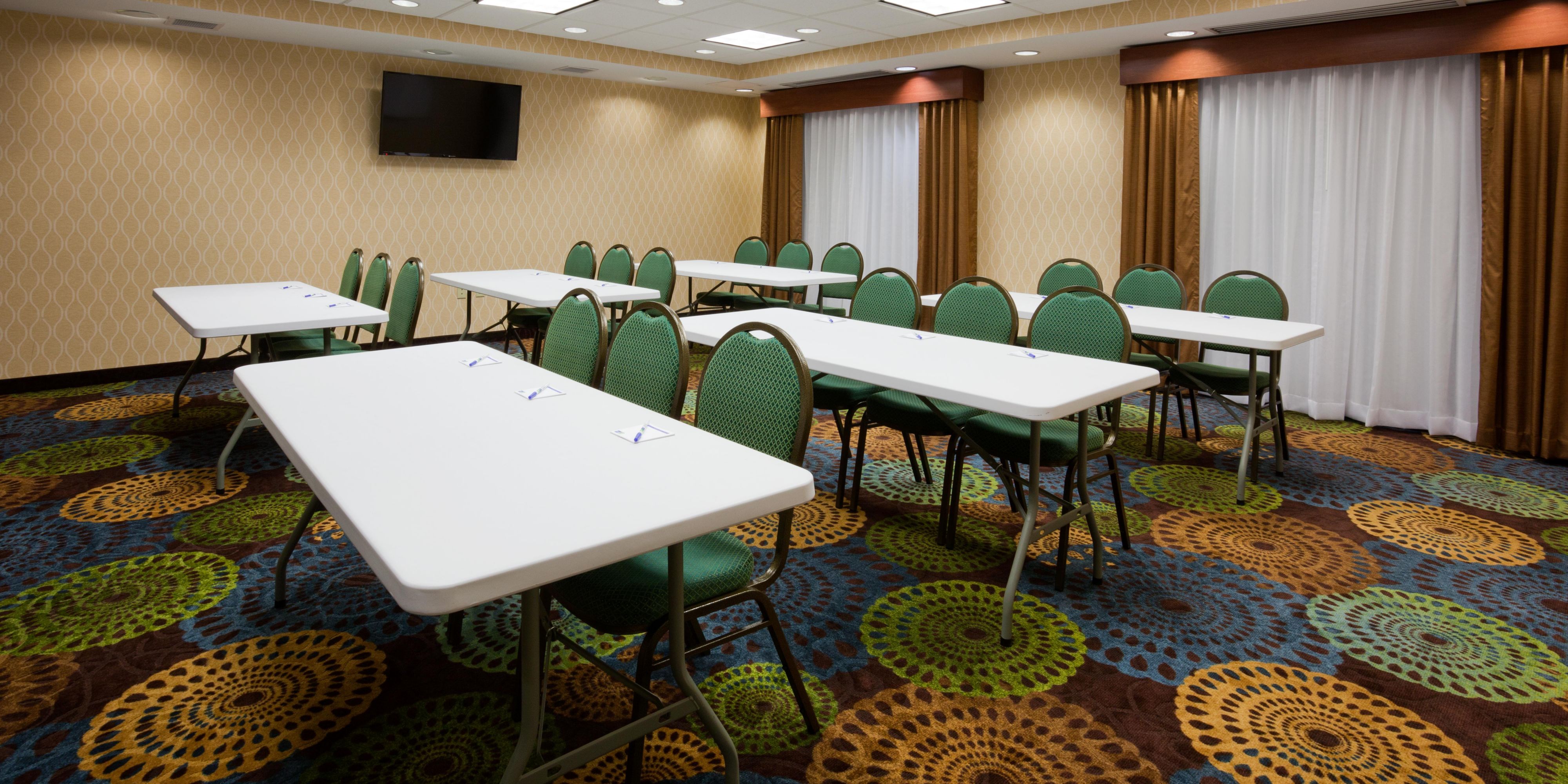 Looking to plan a meeting in Fort Dodge? Let us help. Our meeting space can hold up to 30 people, and we offer a variety of amenities for your next event. 
