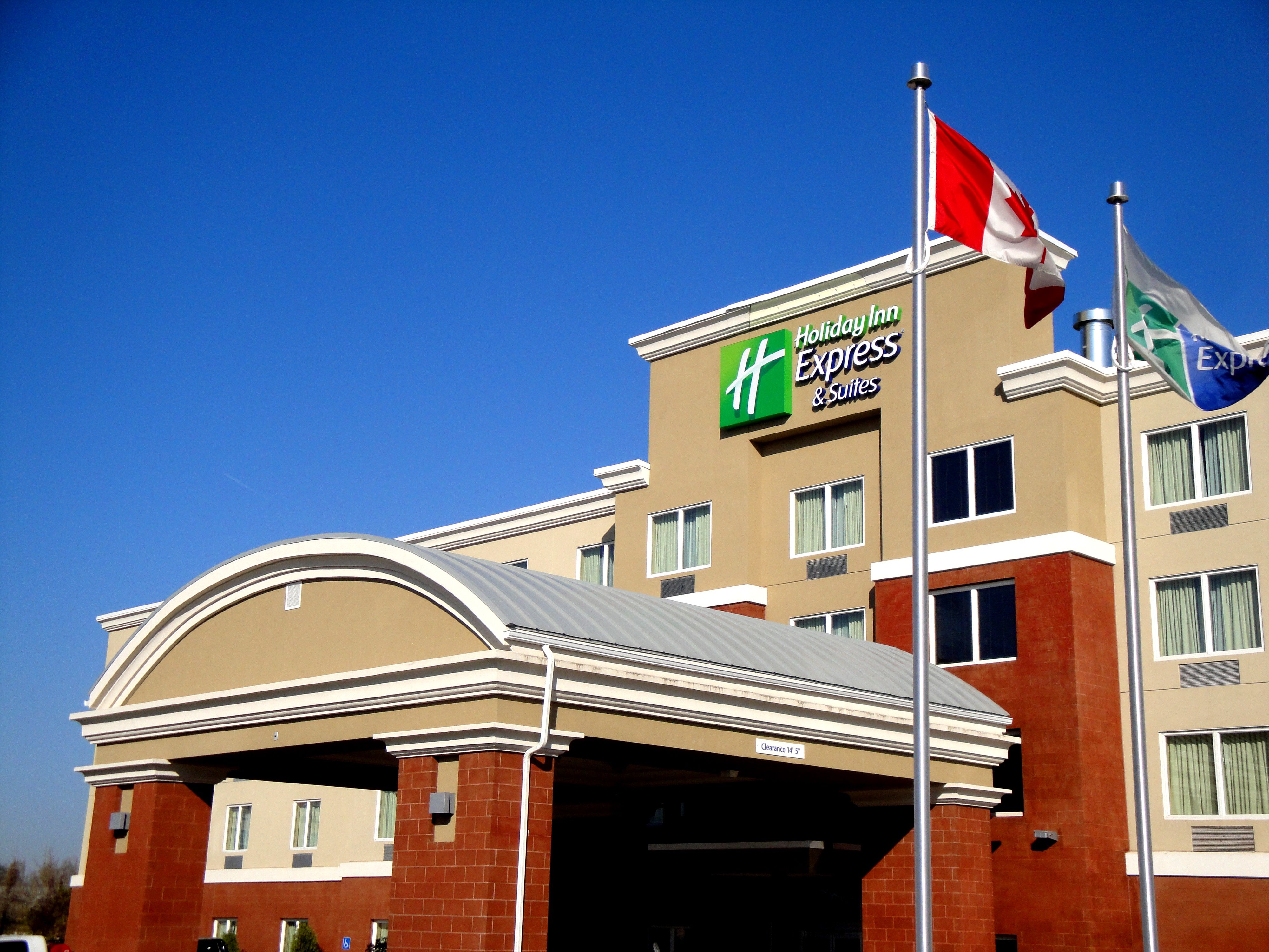 Holiday Inn Express & Suites Fort Saskatchewan