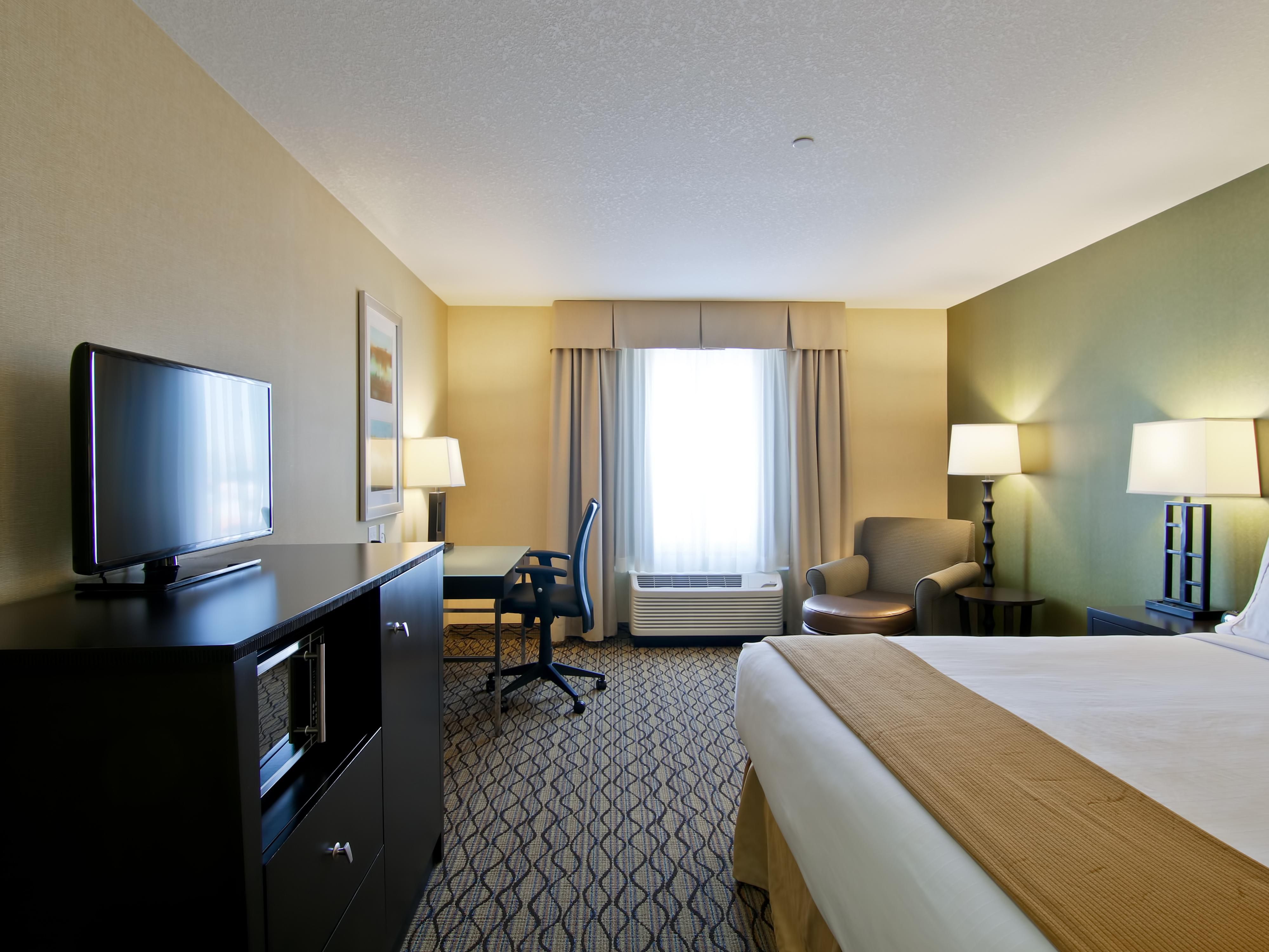 No matter the size of your project, the number of rooms needed or the length of your stay, we would love to be your home base.  Our team will make you feel right at home.  You might not want the project to end!