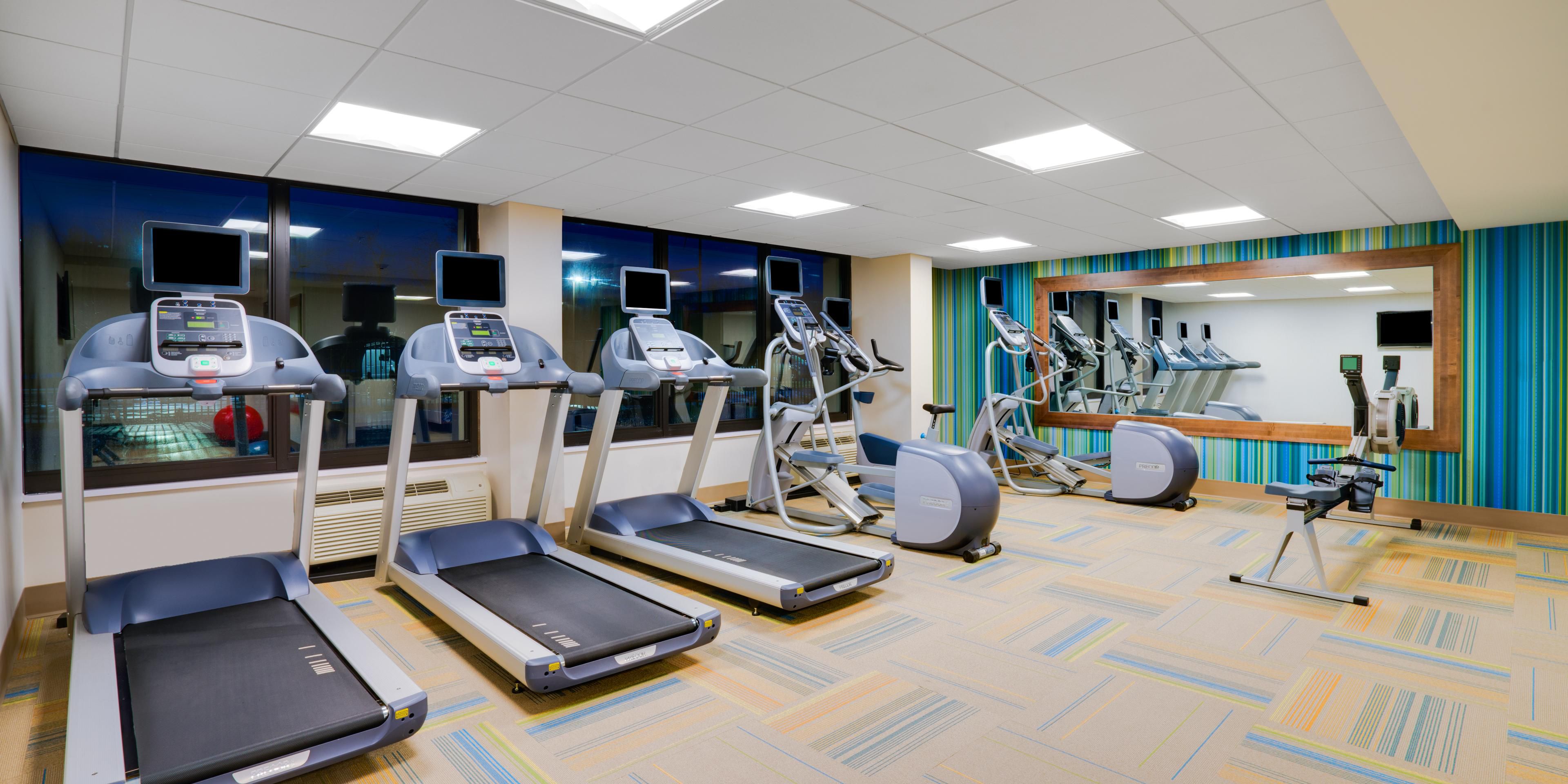 Unleash your energy anytime at our 24-hour fully equipped fitness center. Enjoy a cardio workout on our elliptical machines, bikes, and treadmills. Pump up with free weights or enjoy a low-impact, high-intensity workout on our rowing machine. Stay active and achieve your wellness goals while you stay with us.