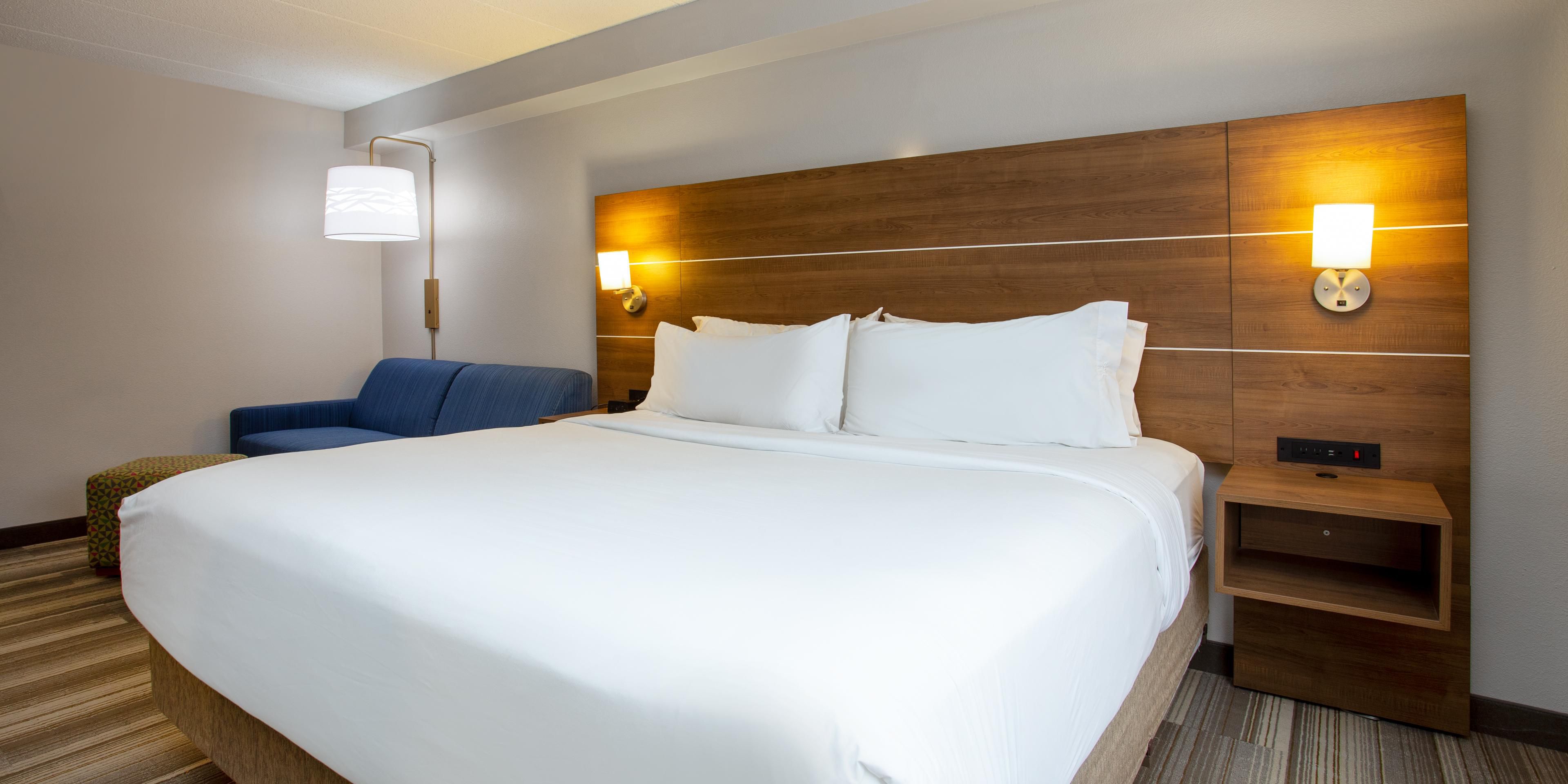 Our hotel is conveniently located near Parkview Hospital, Lutheran Hospital, Parkview Huntington Hospital, and other facilities. Whether coming for an appointment or visiting a patient, we are here for you.