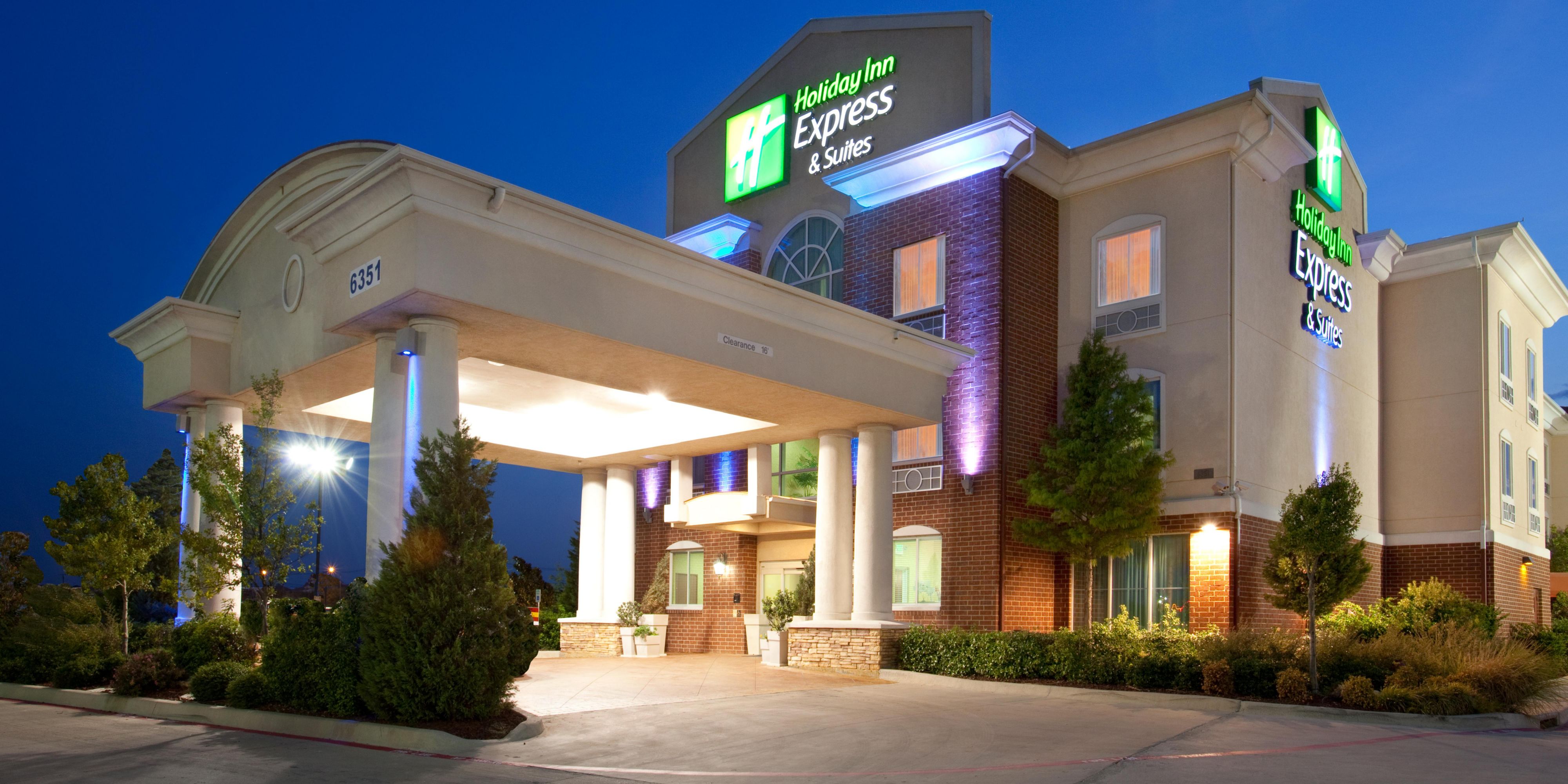 Pet-Friendly Hotels in Fort Worth | Holiday Inn Express & Suites Fort Worth  - Fossil Creek