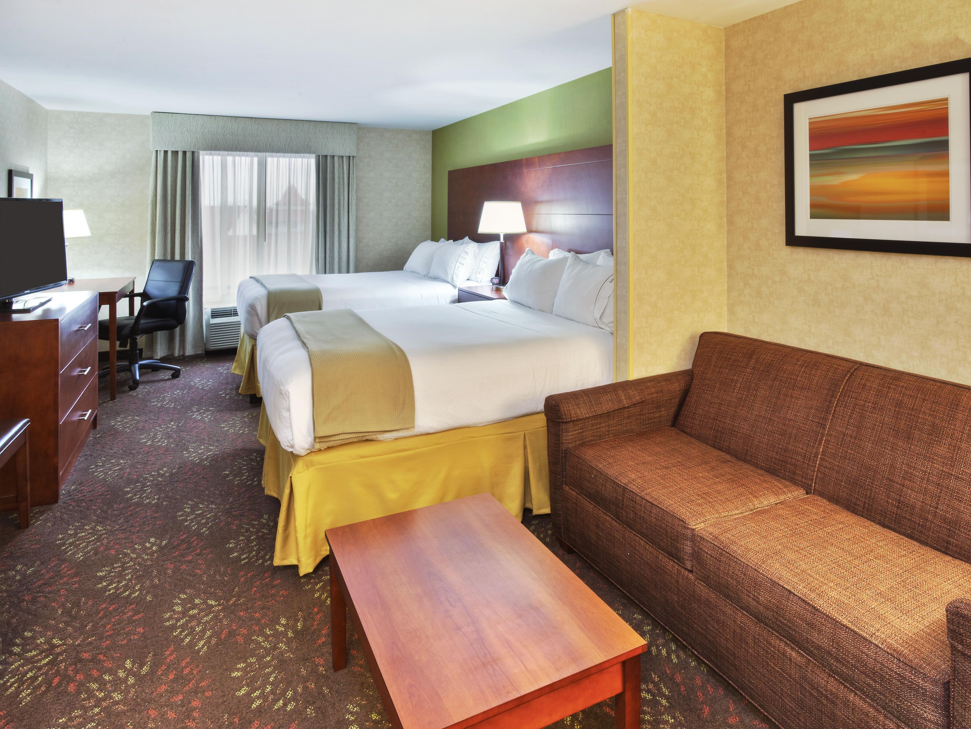 2 Queen Bed Suite
