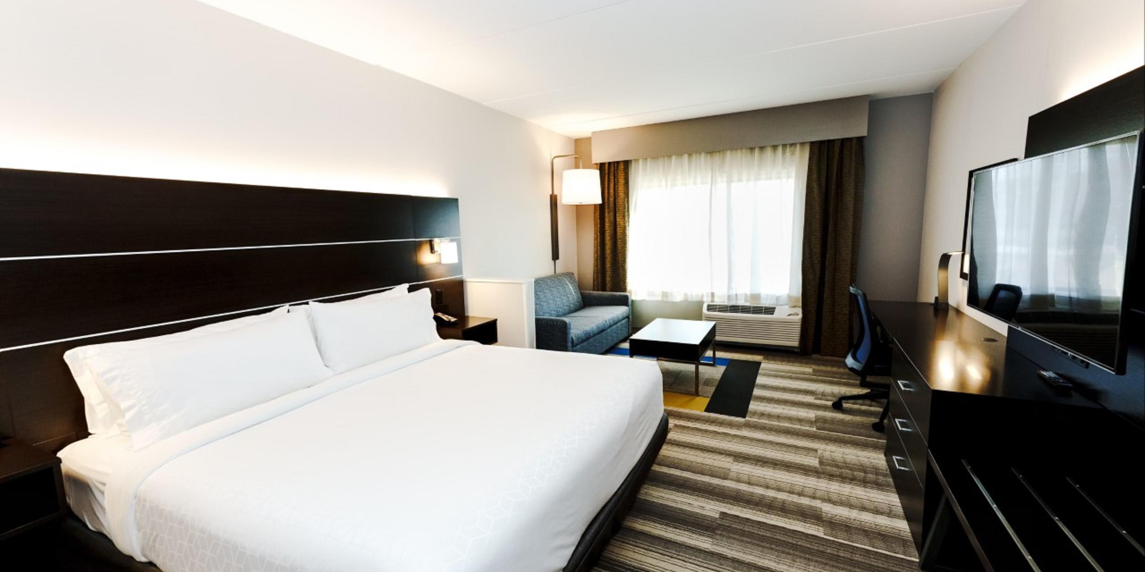 Holiday Inn Express & Suites Franklin Berry Farms Guest Room & Suite