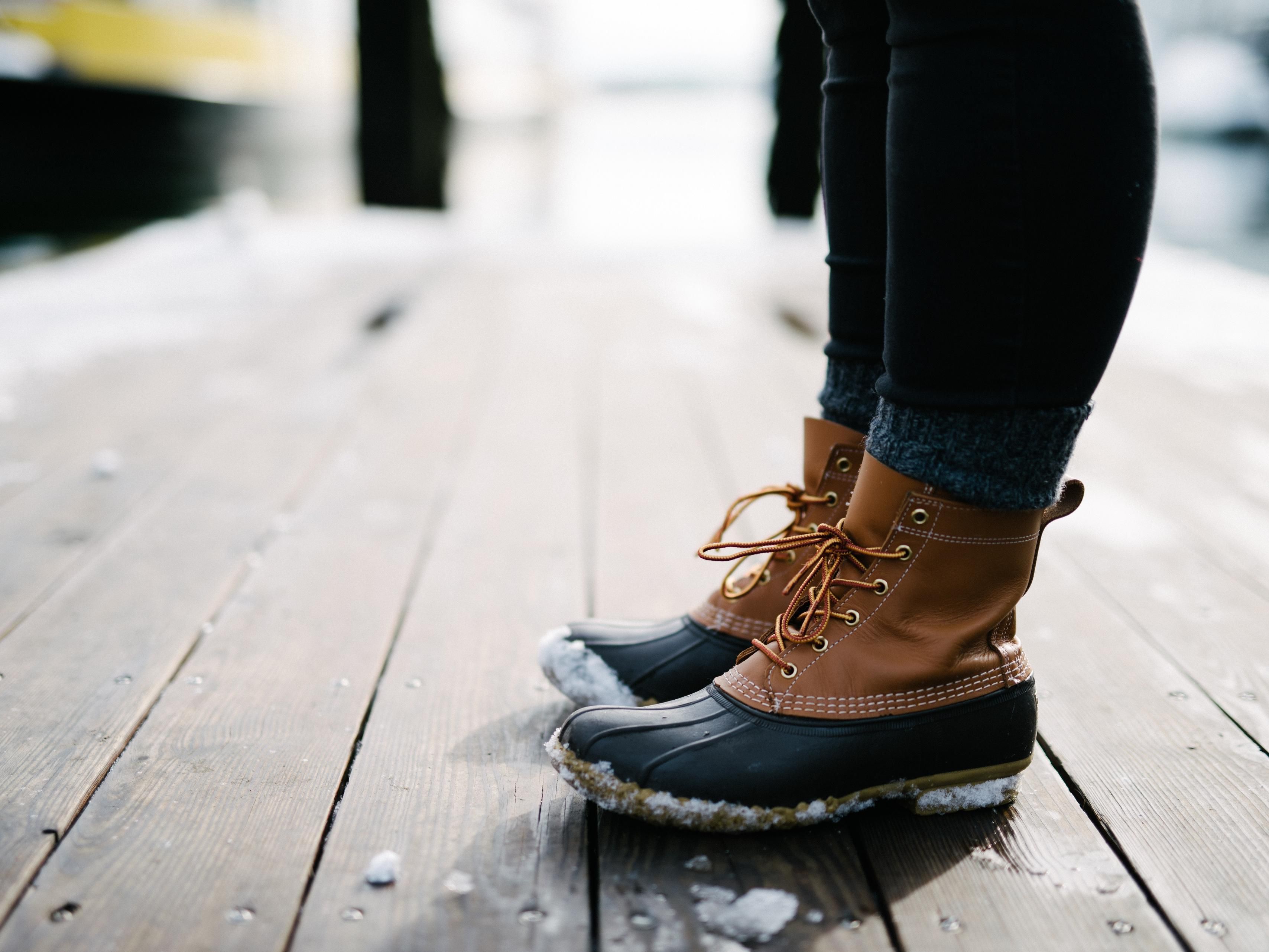 The L.L. Bean Flagship store and 75 plus outlet stores are located 2 miles north on Rt. 1. There are several hiking and walking trails around the Freeport area.  Bradbury Mountain, Winslow Park and Wolfe's Neck Park are a few favorites. 