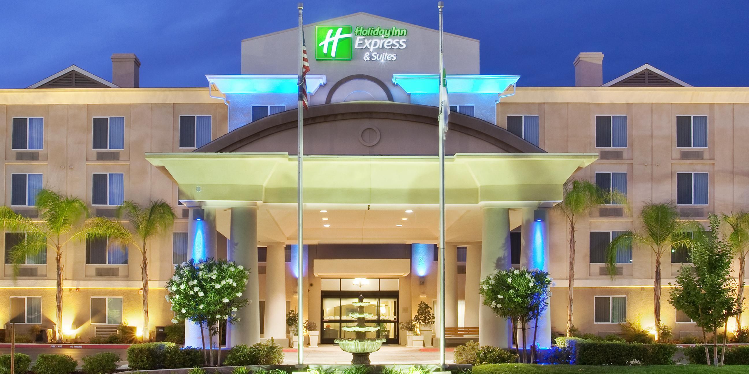 Holiday Inn Express & Suites Fresno (River Park) Hwy 41