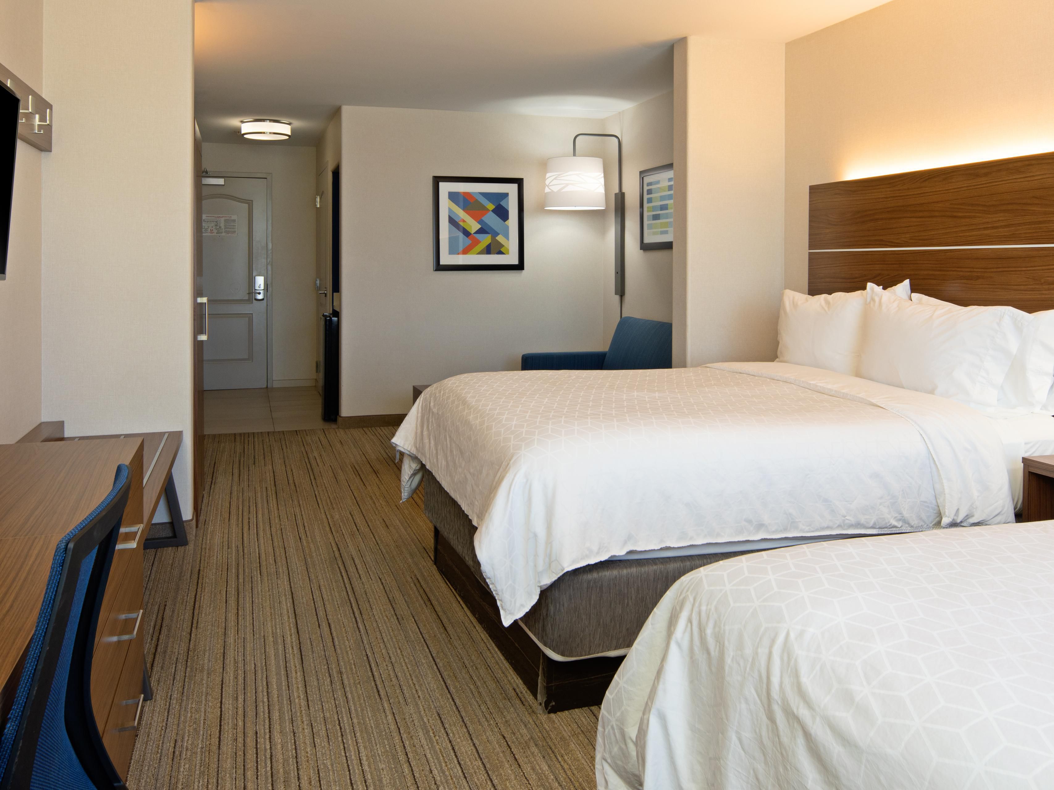 Holiday Inn Express & Suites Fresno South Guest Room & Suite Options