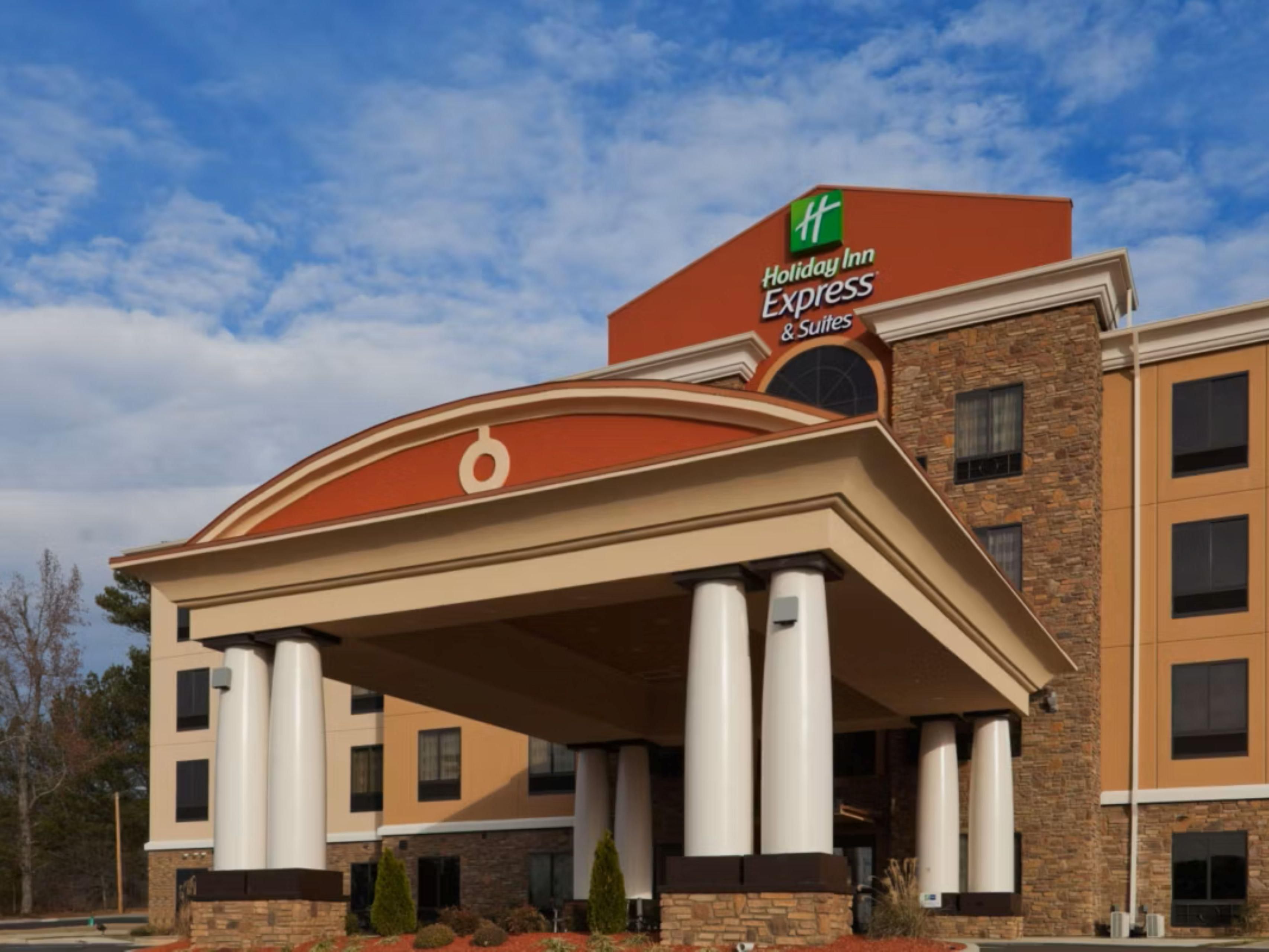 Easy to locate, and ready to welcome you.