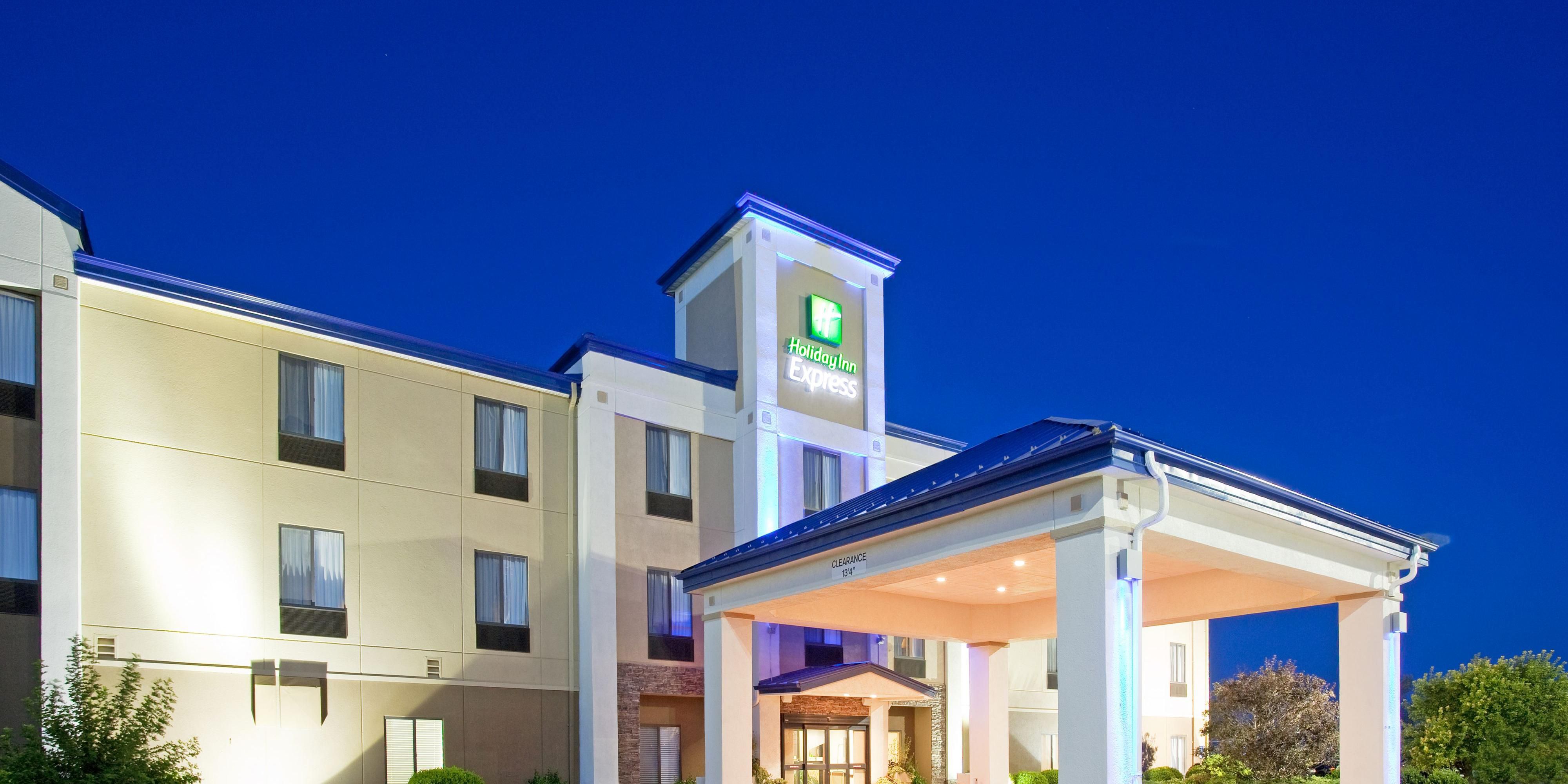 Holiday Inn Express & Suites Garden City Map & Driving Directions