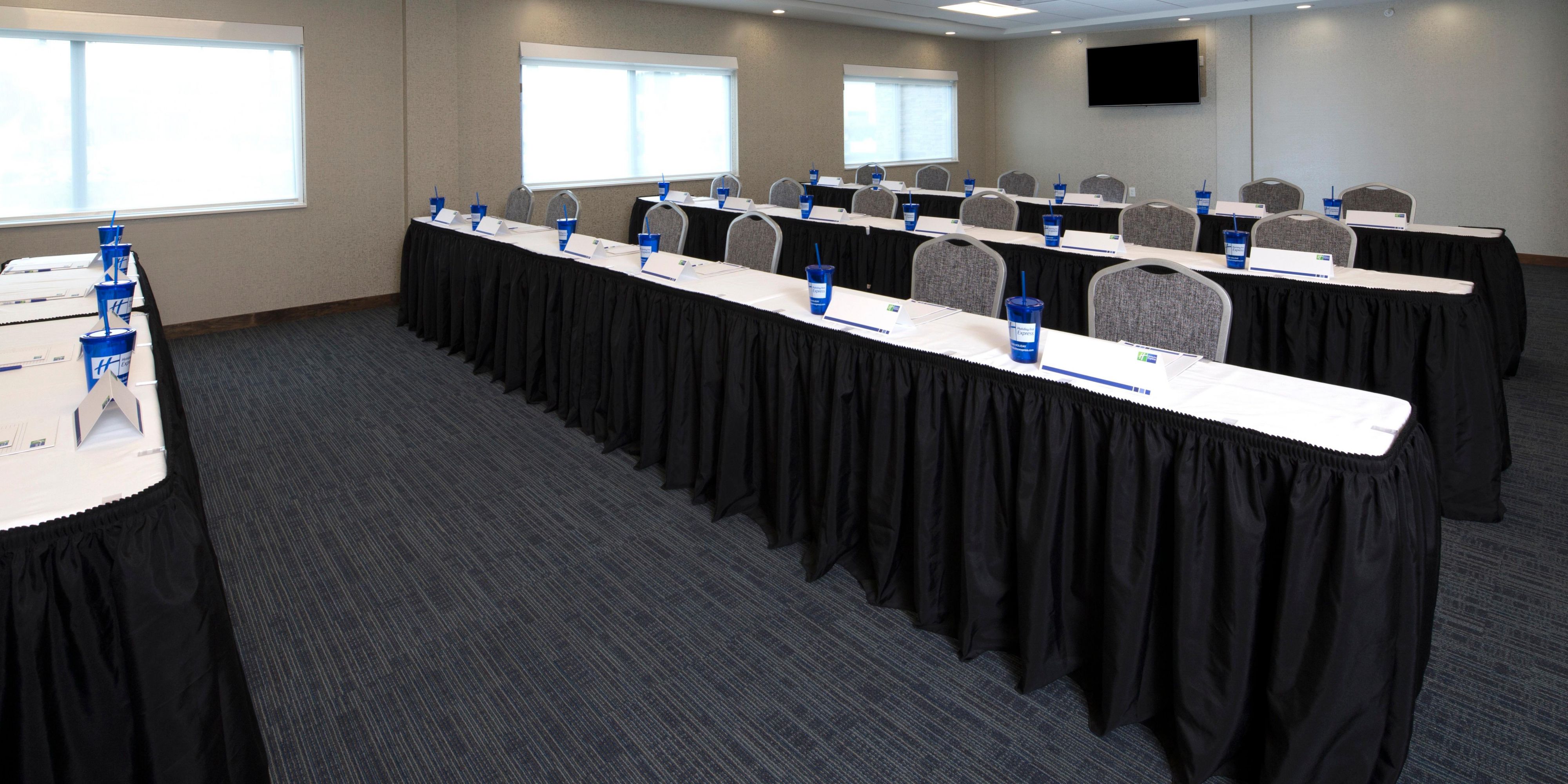 Our onsite meeting room rentals offer you the convenience of keeping your meeting and your lodging under one roof.  Meeting room rental discounts are available with guest room block.  Contact our Sales Department for details.