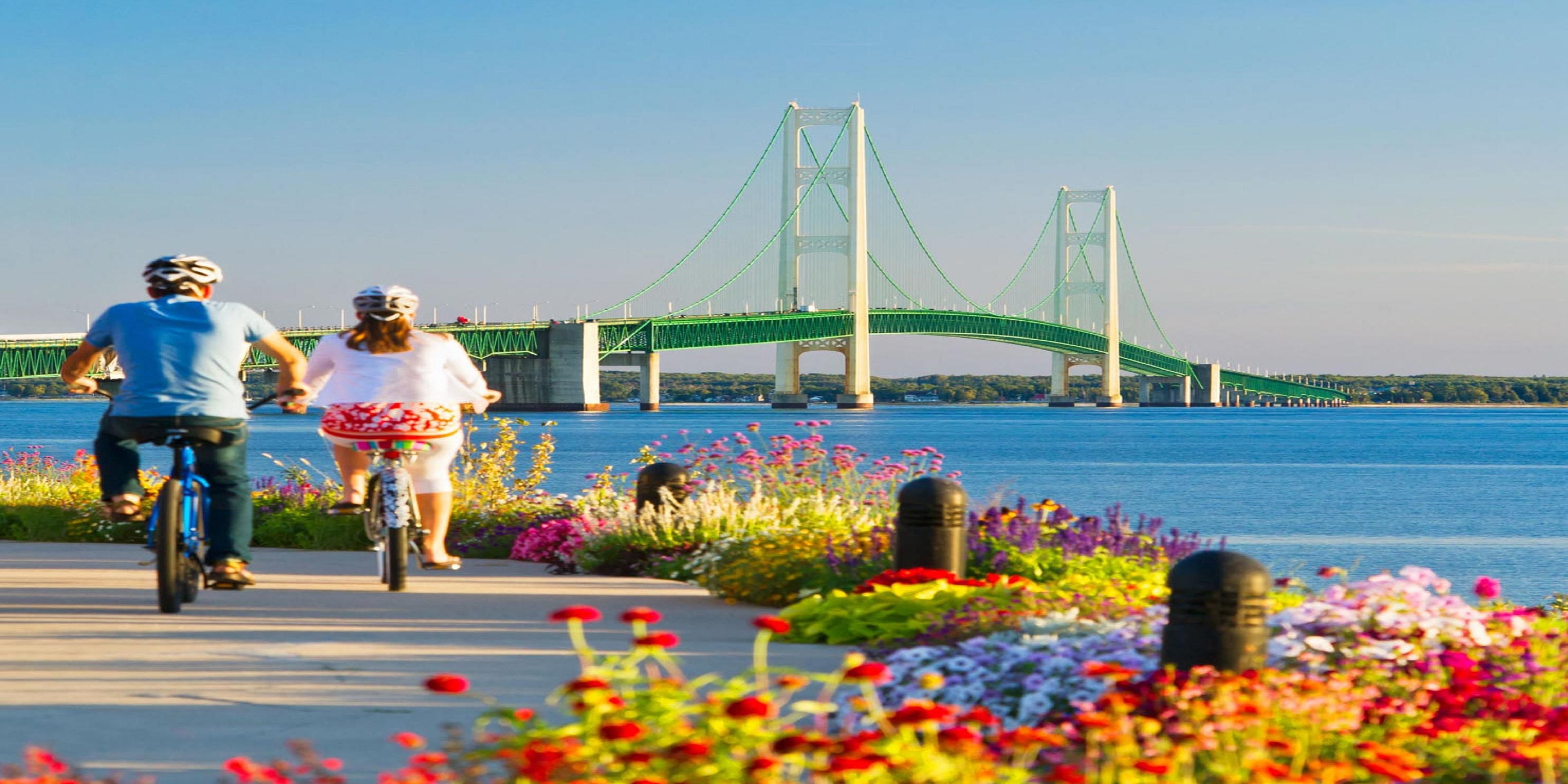 Located just a short drive for Mackinaw City, Mackinaw Island, & St. Ignace.